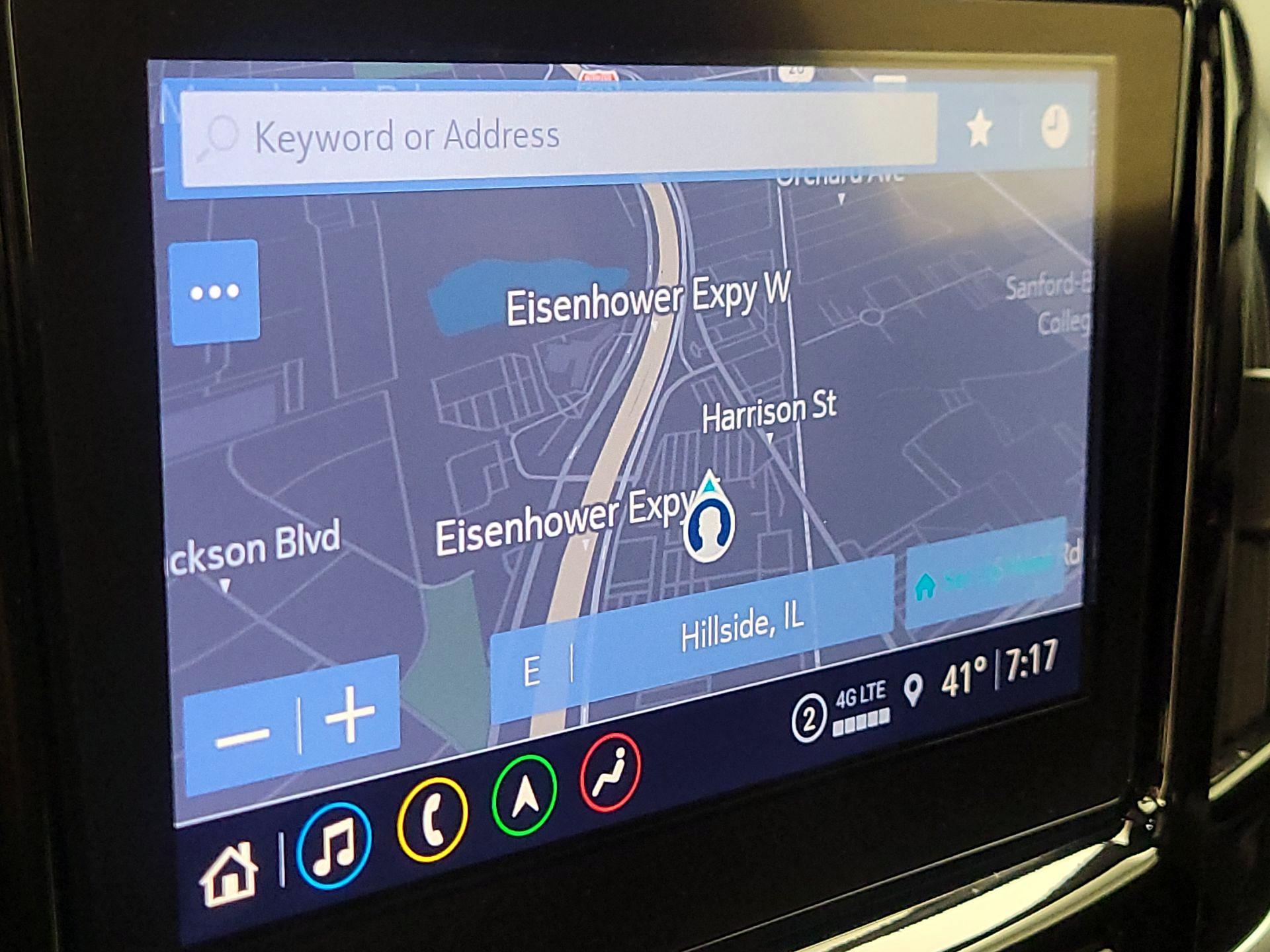 Thumbnail: 2023 Chevrolet Traverse - 14