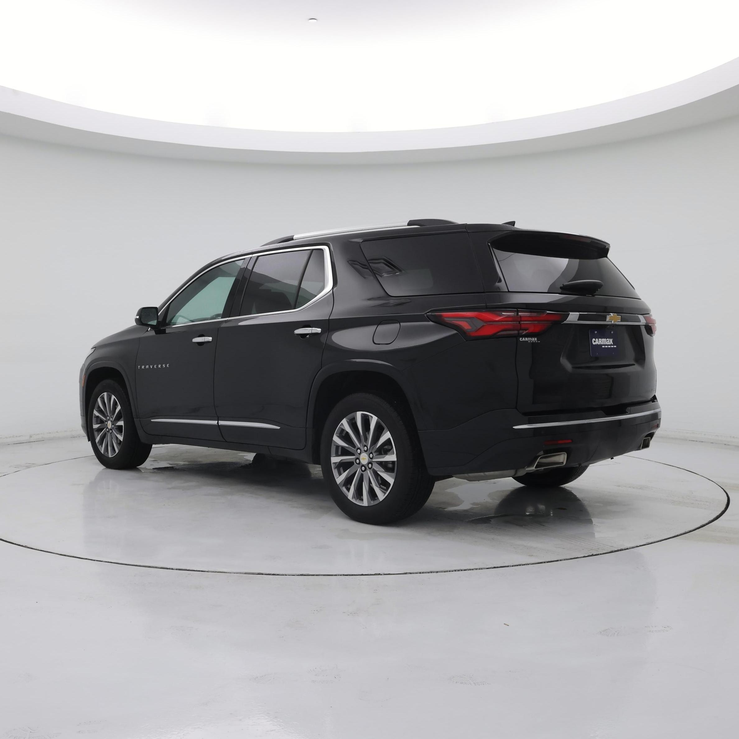 Thumbnail: 2023 Chevrolet Traverse - 2