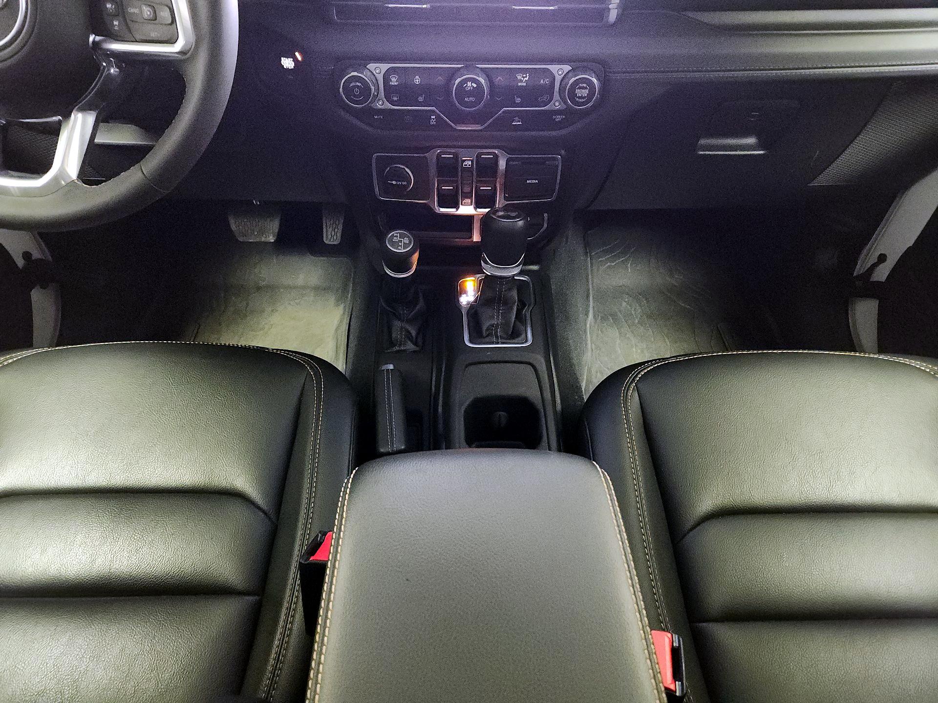 Thumbnail: 2024 Jeep Wrangler - 18