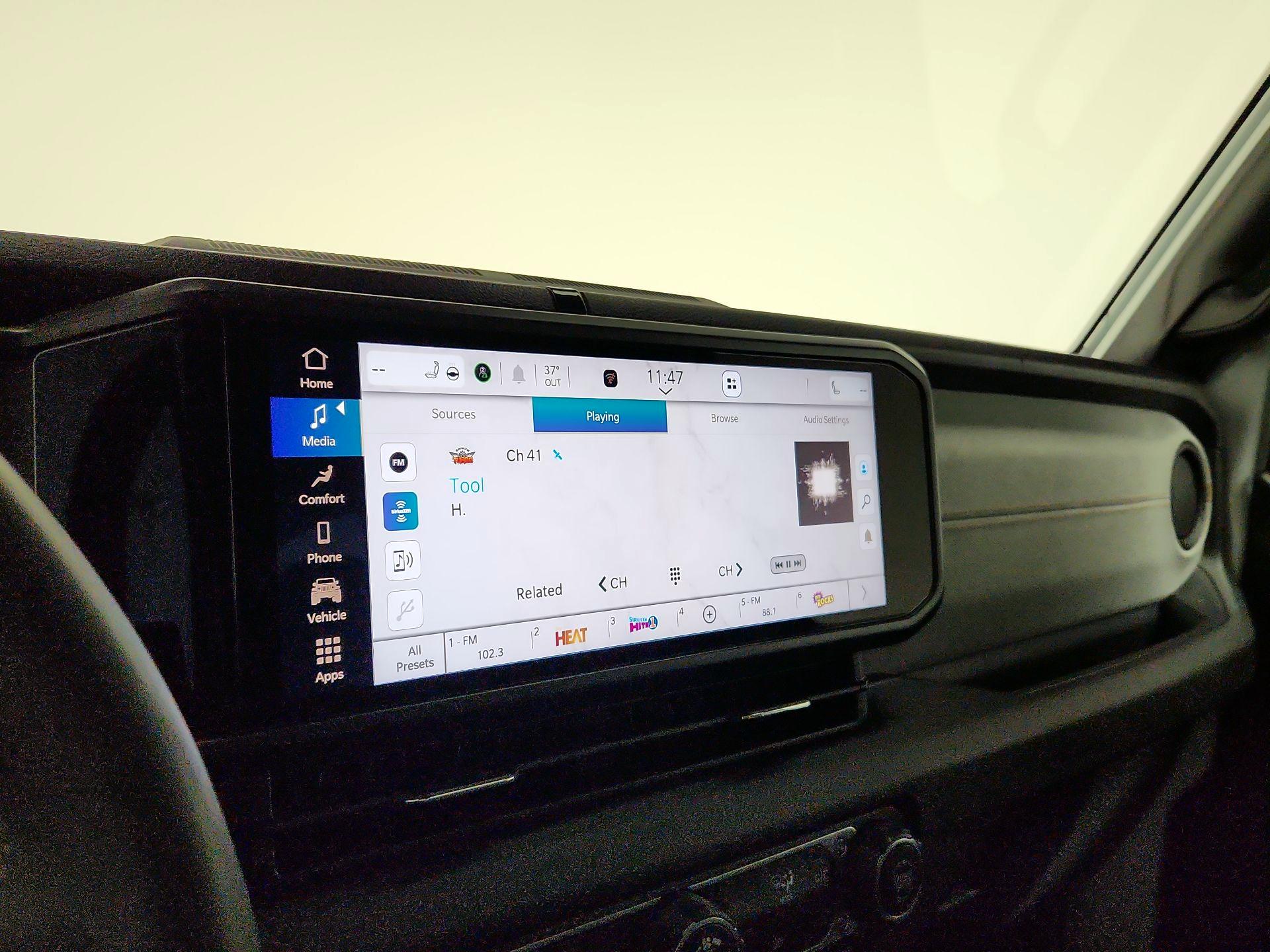 Thumbnail: 2024 Jeep Wrangler - 15