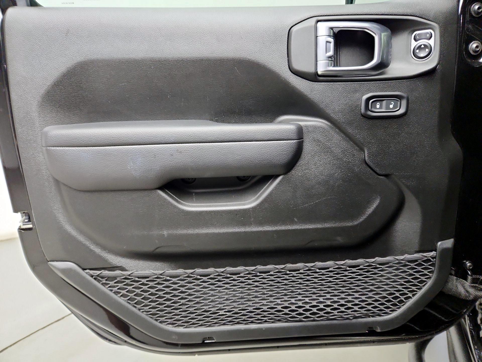 Thumbnail: 2024 Jeep Wrangler - 12