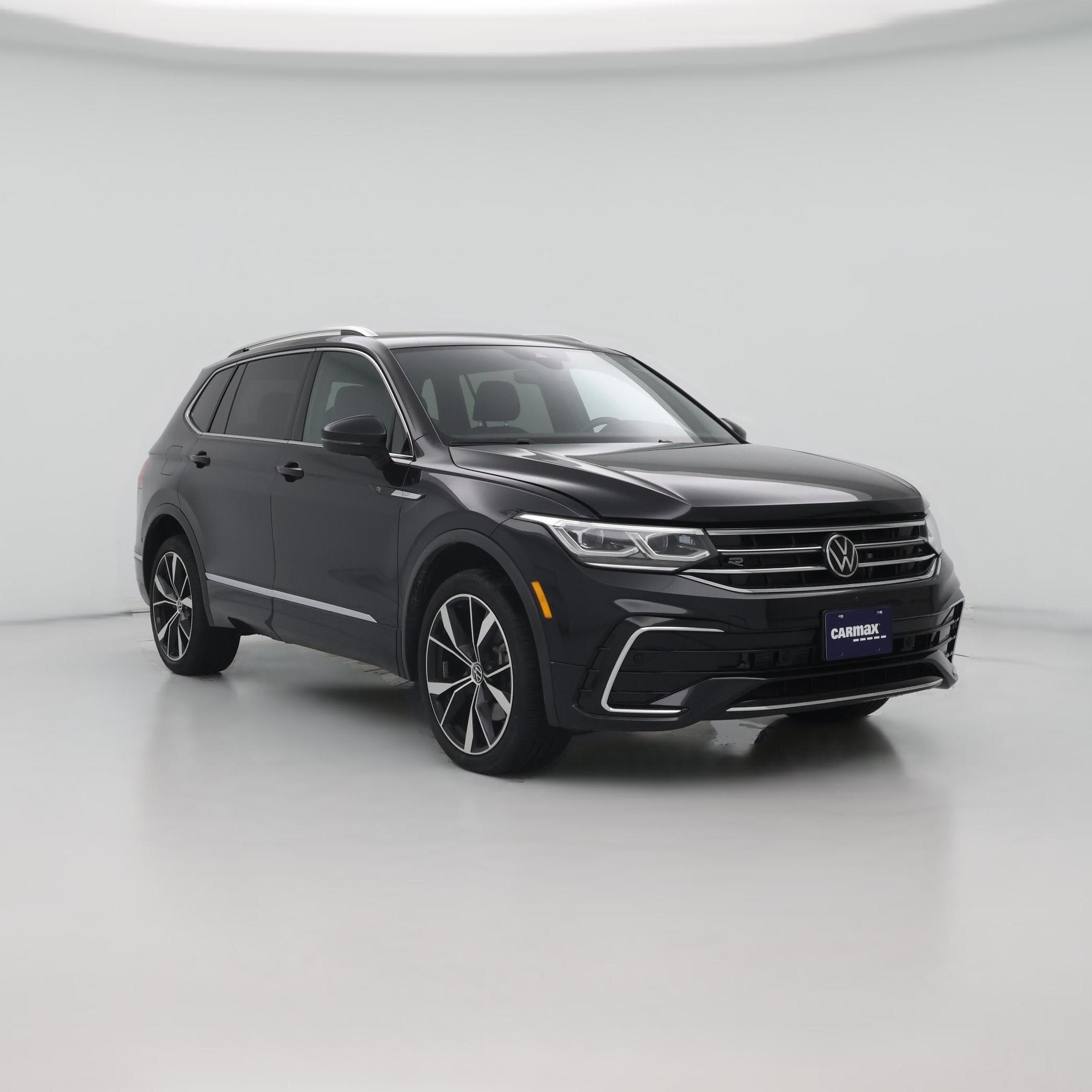 Thumbnail: 2023 Volkswagen Tiguan - 1