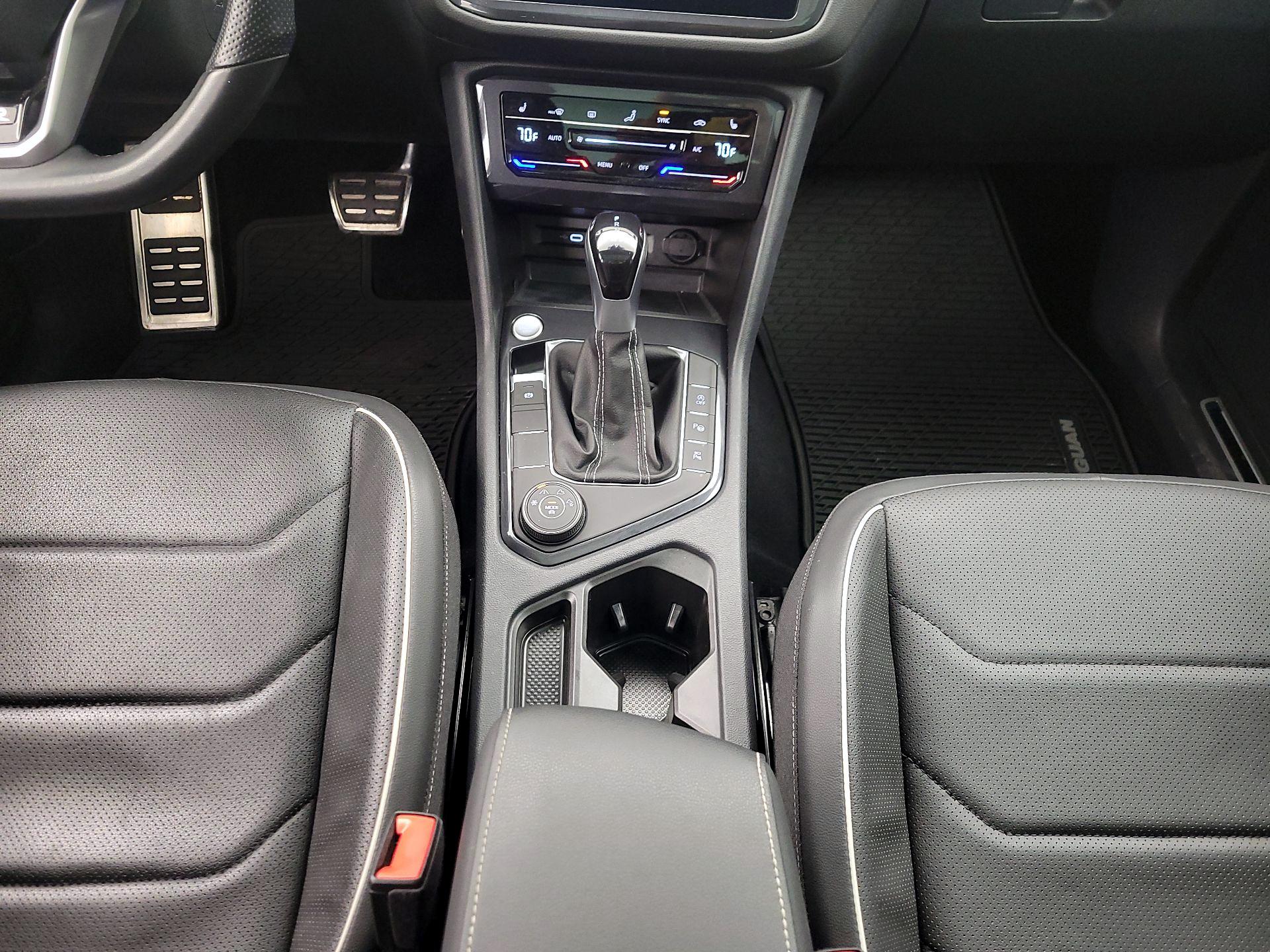 Thumbnail: 2023 Volkswagen Tiguan - 18