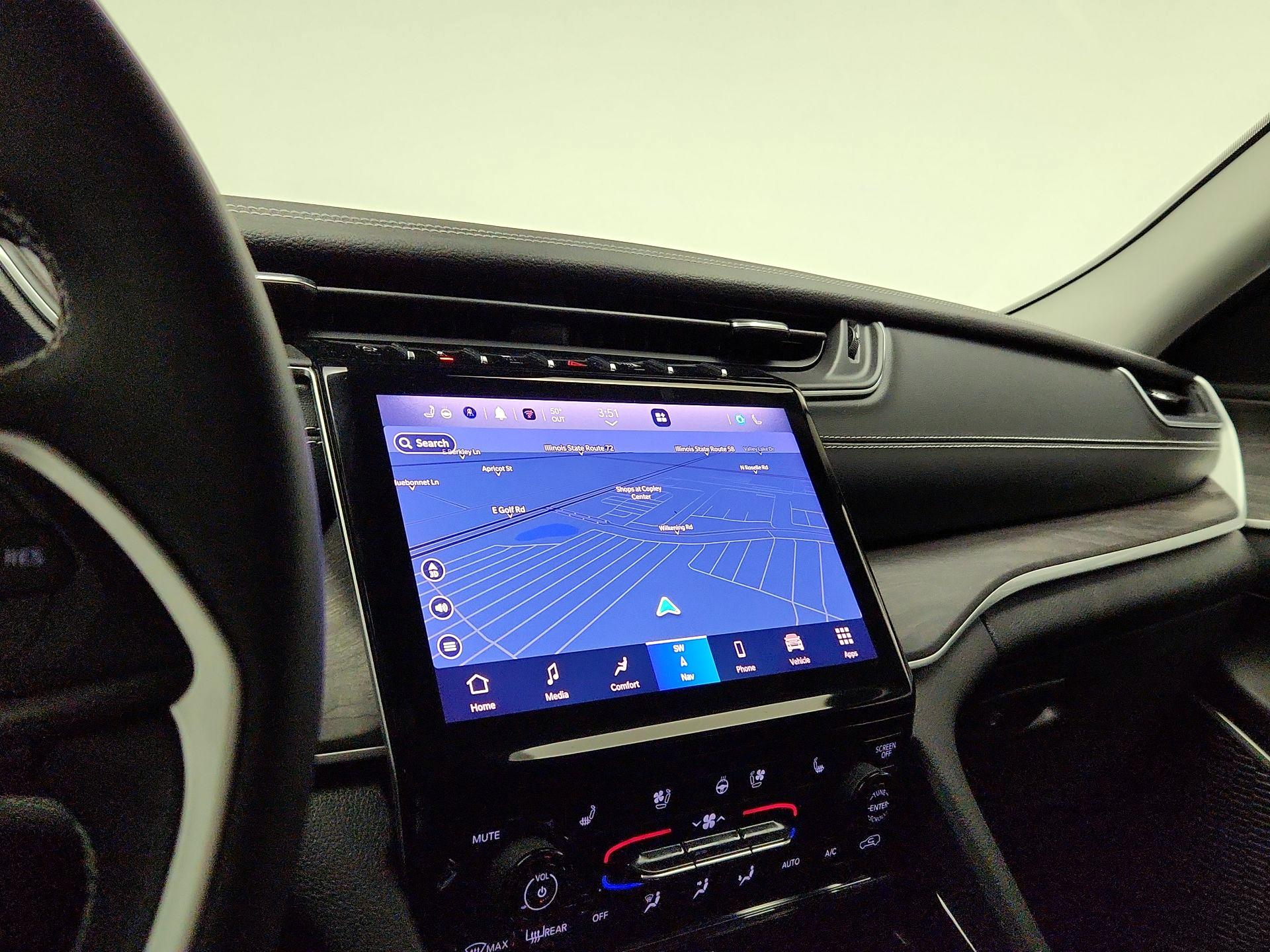 Thumbnail: 2023 Jeep Grand Cherokee - 14