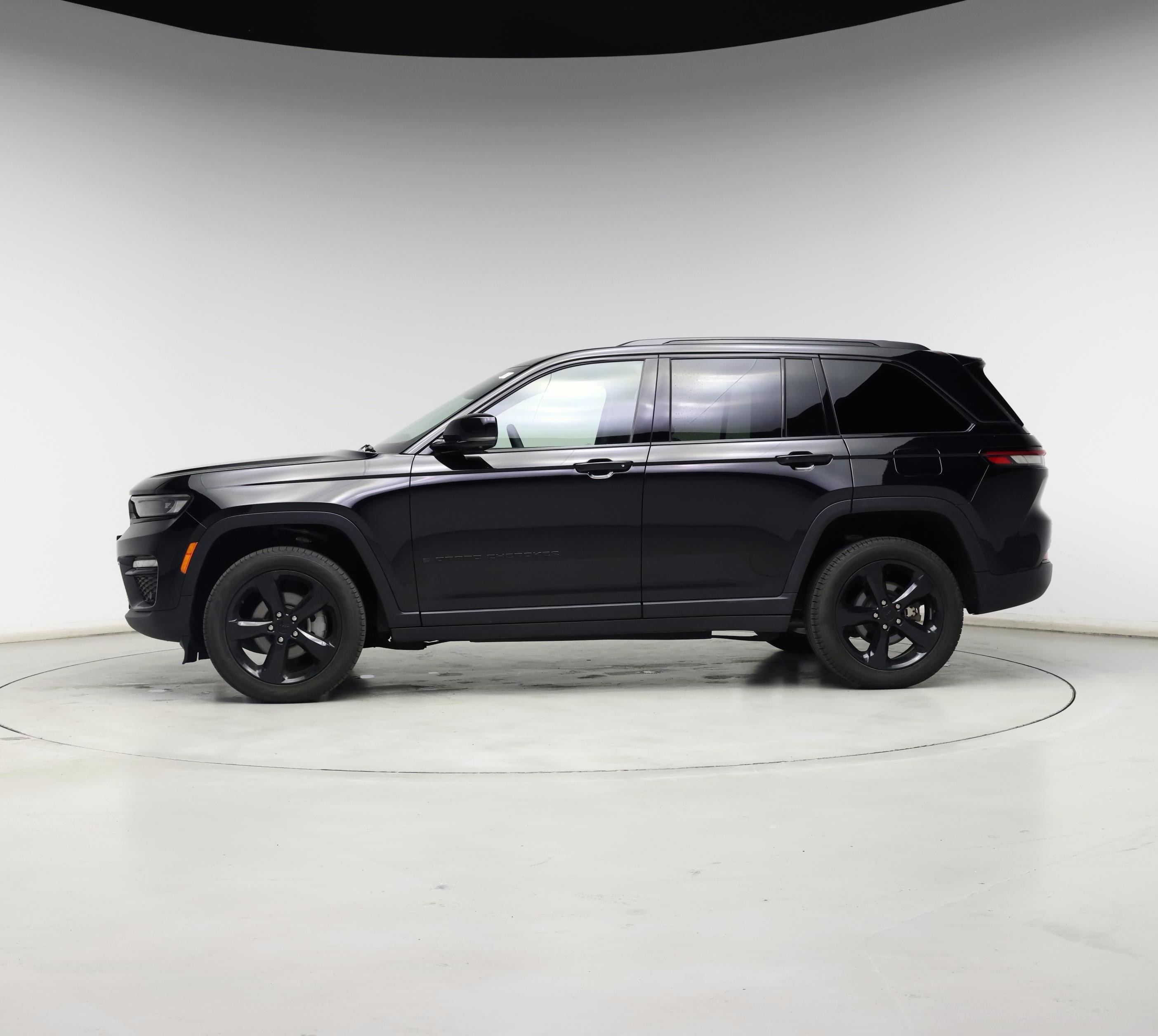 Thumbnail: 2023 Jeep Grand Cherokee - 3