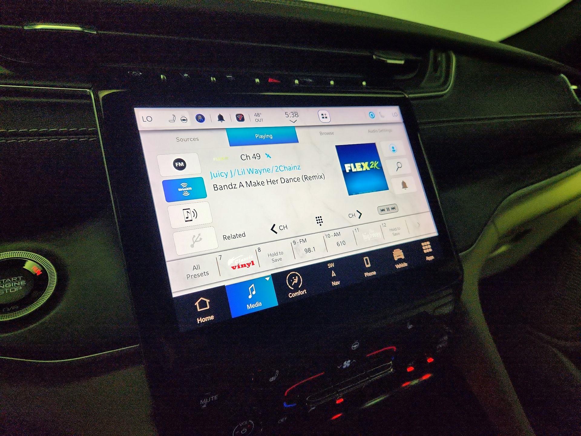 Thumbnail: 2023 Jeep Grand Cherokee - 16