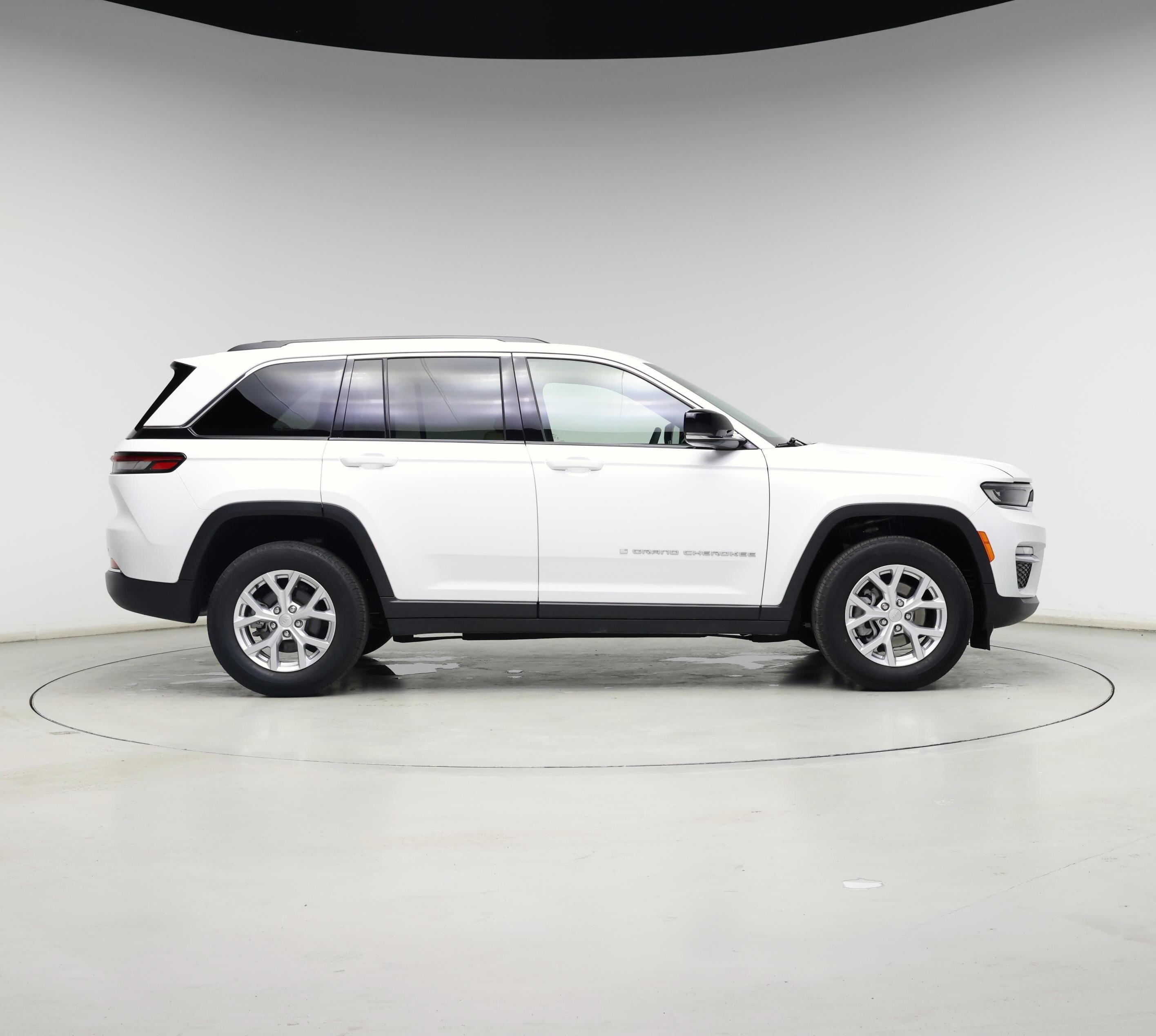 Thumbnail: 2023 Jeep Grand Cherokee - 7