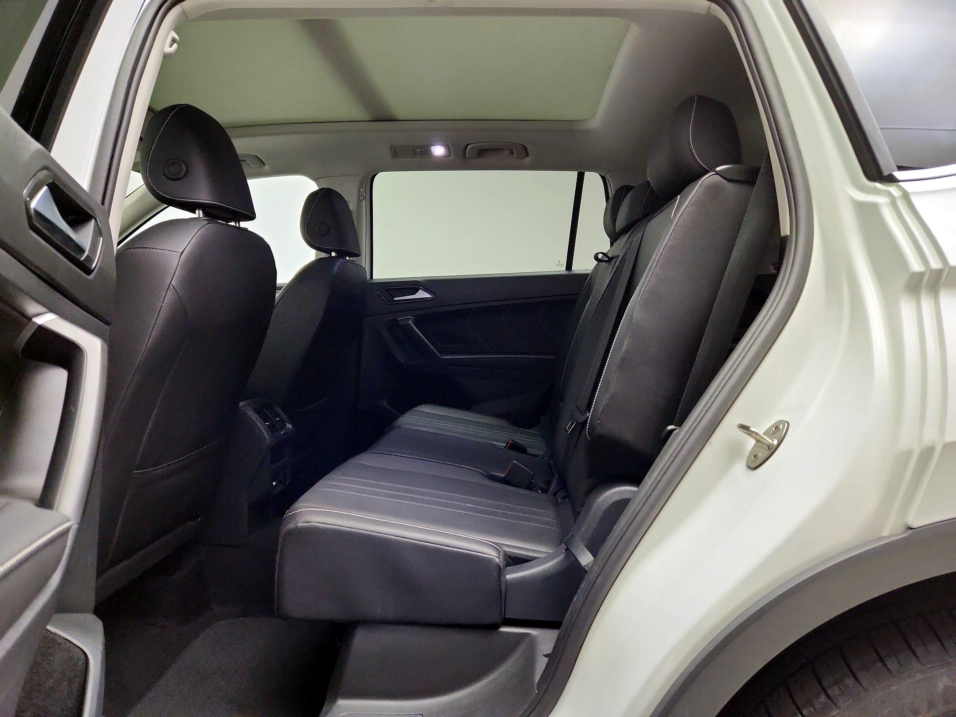 Thumbnail: 2024 Volkswagen Tiguan - 20