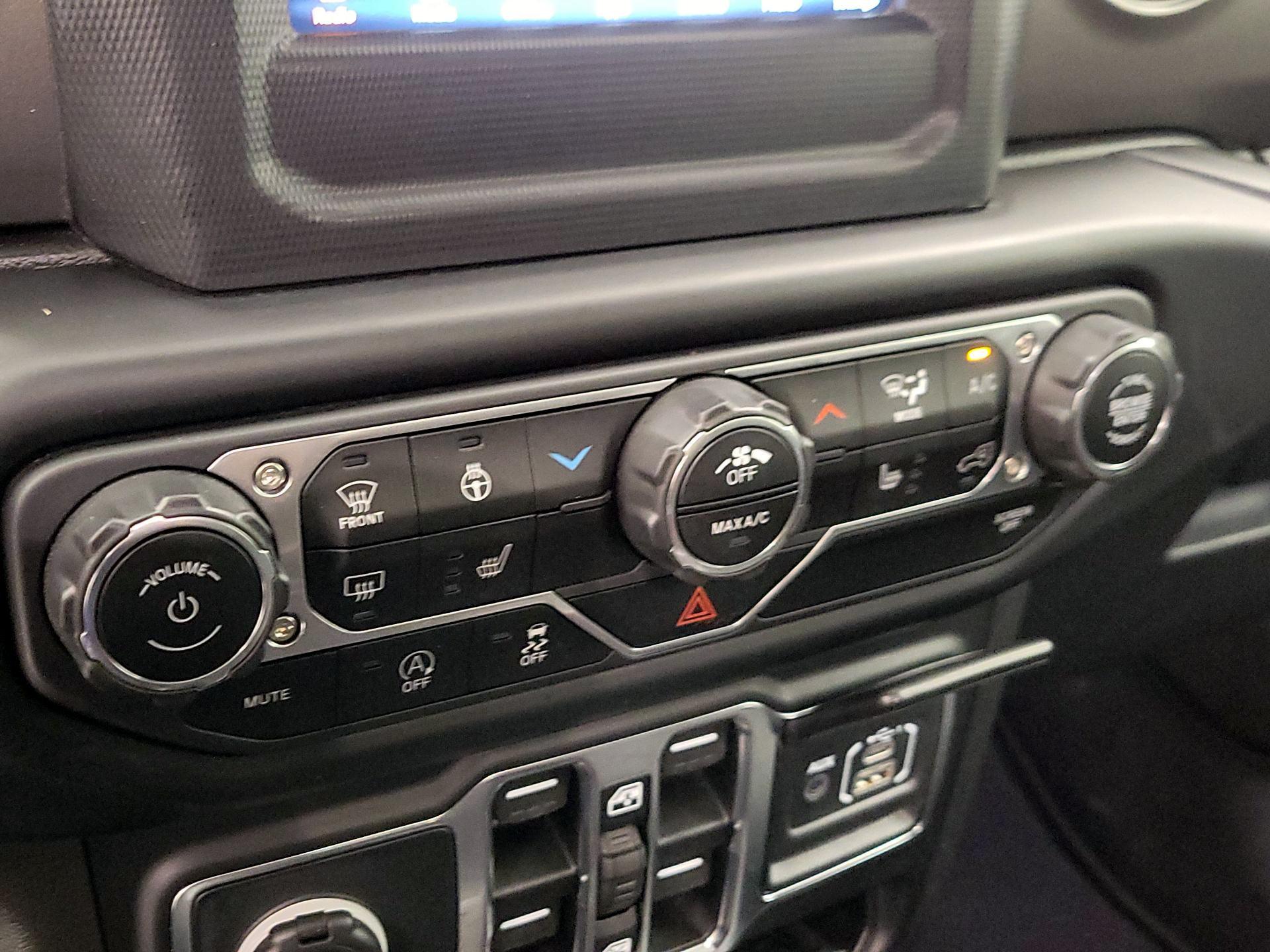 Thumbnail: 2023 Jeep Wrangler - 16