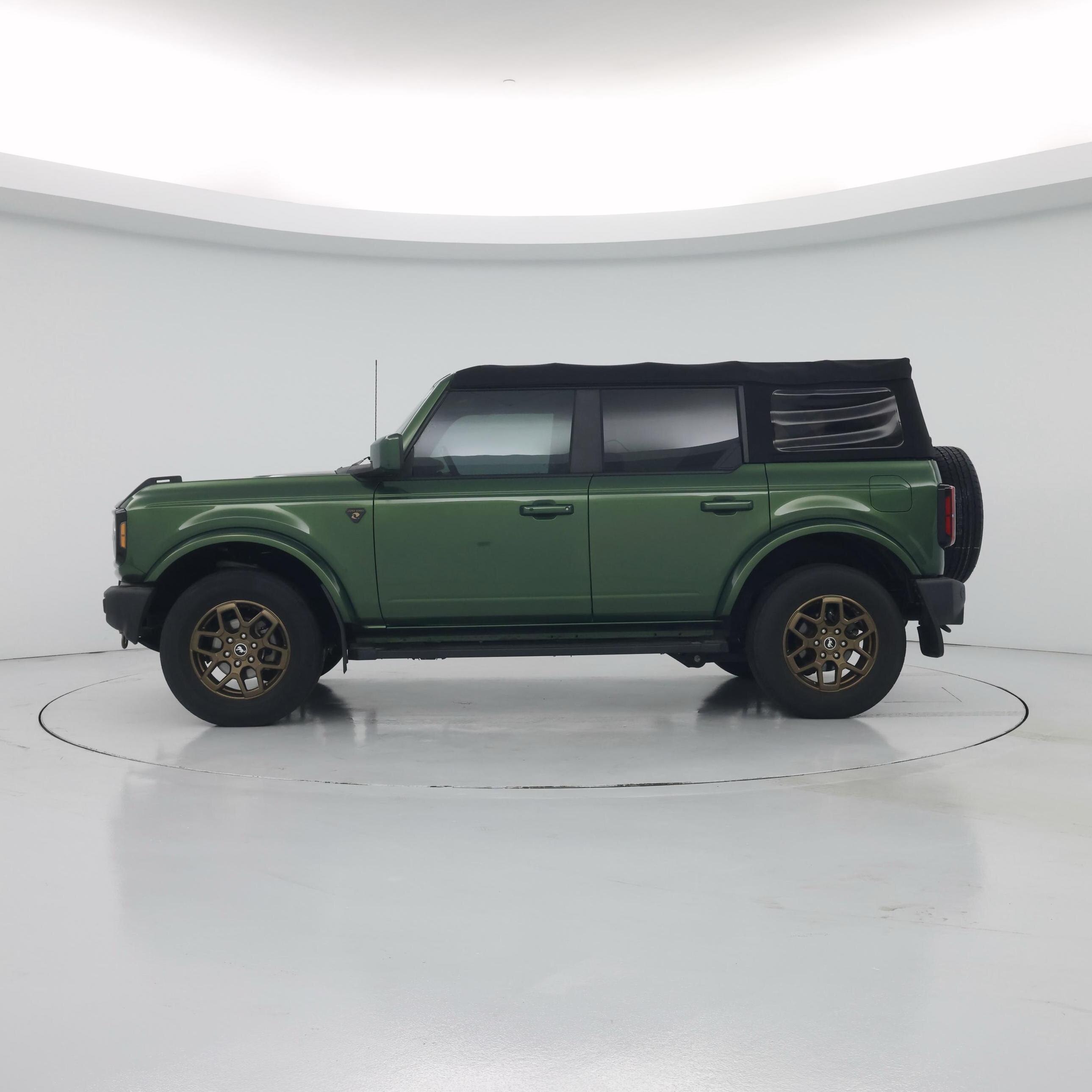 Thumbnail: 2022 Ford Bronco - 3