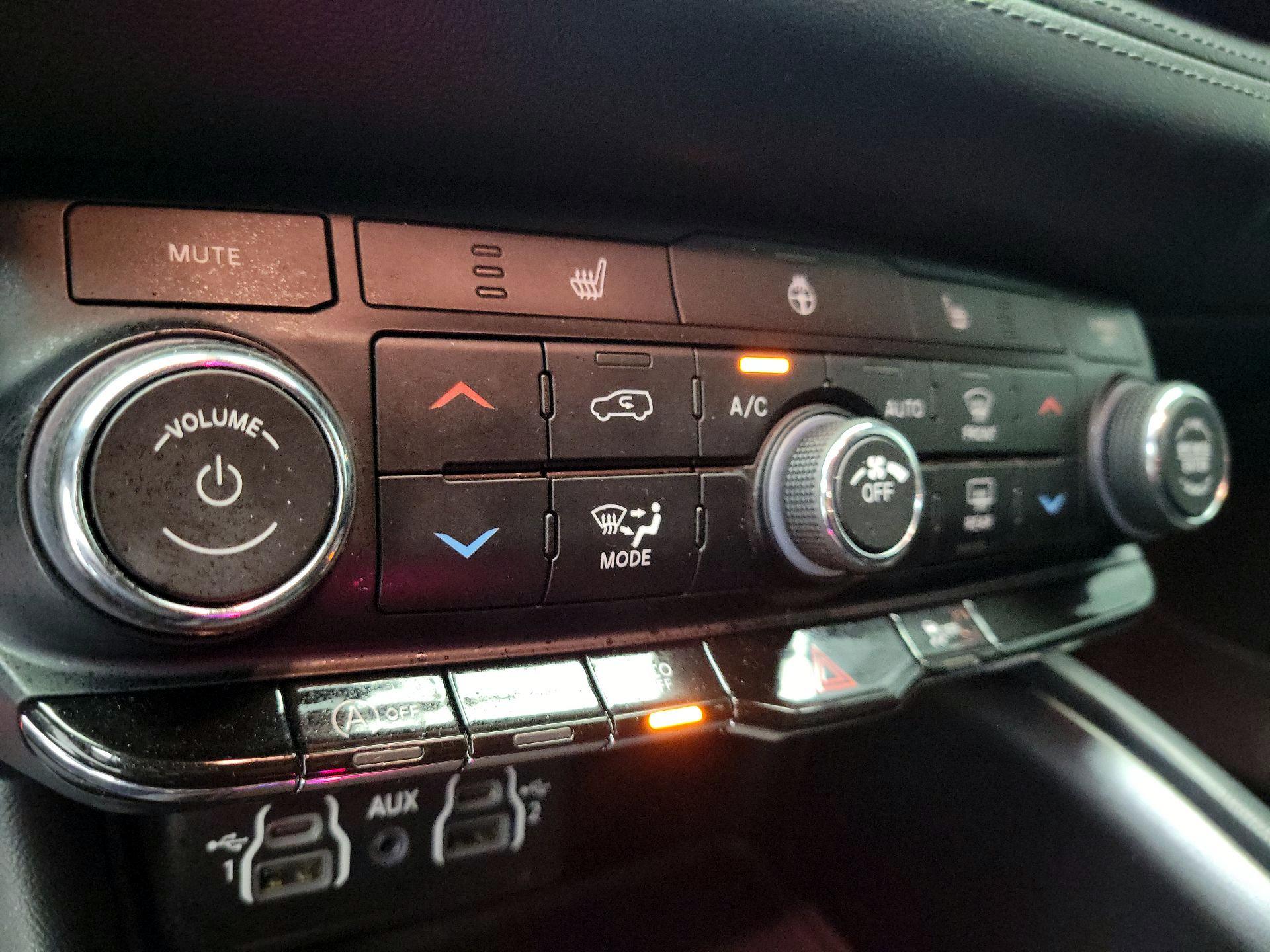 Thumbnail: 2023 Dodge Durango - 16