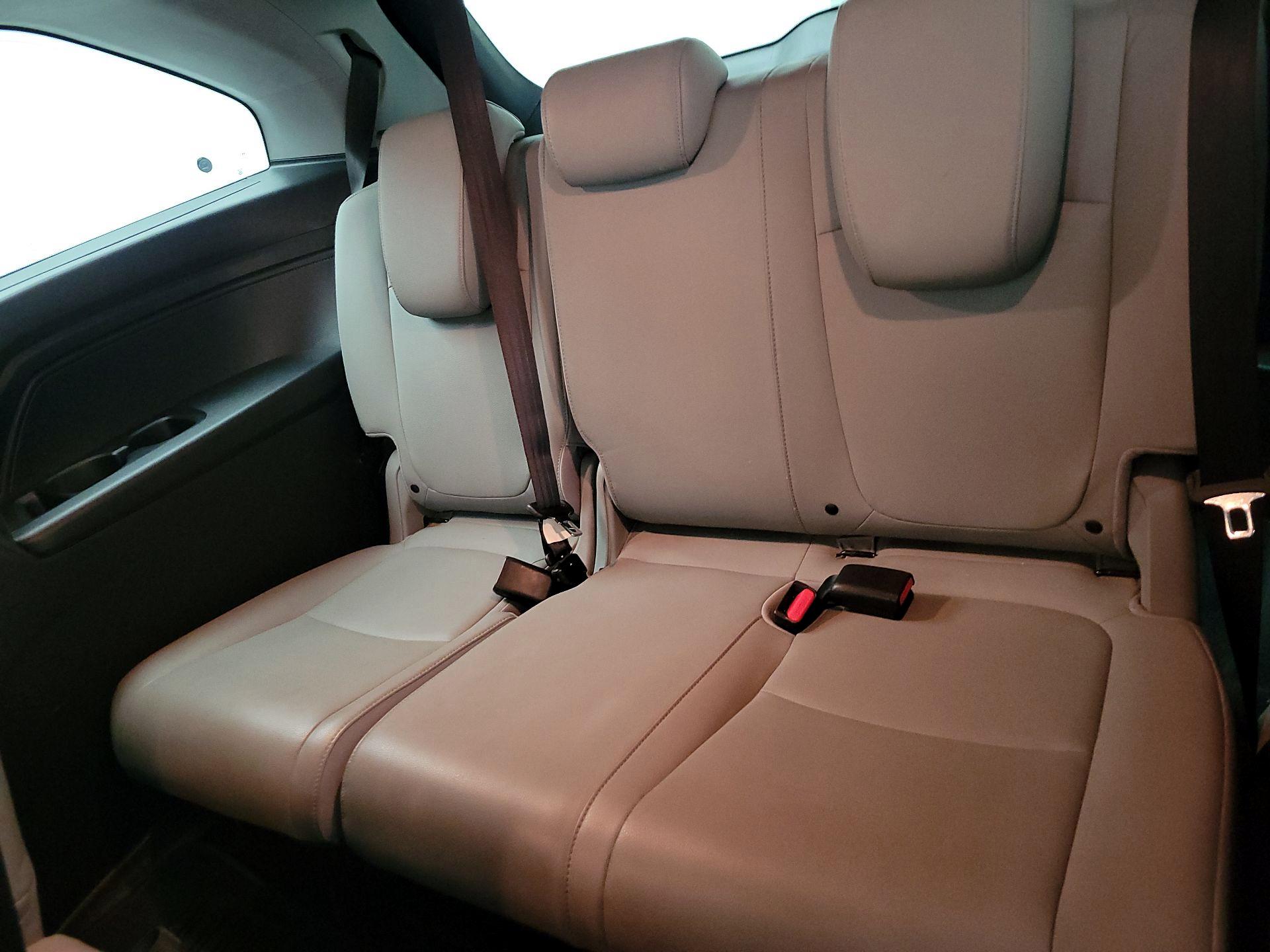 Thumbnail: 2018 Honda Odyssey - 19