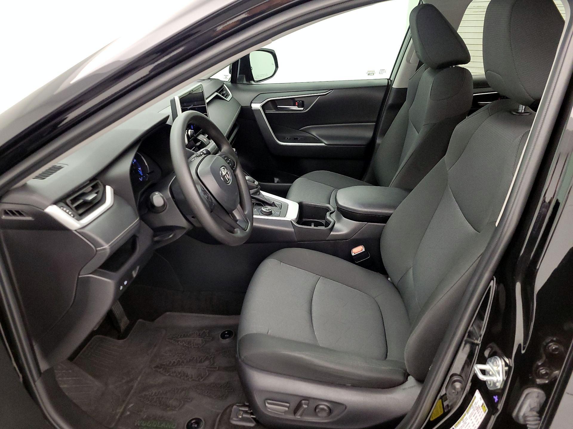 Thumbnail: 2024 Toyota RAV4 - 11