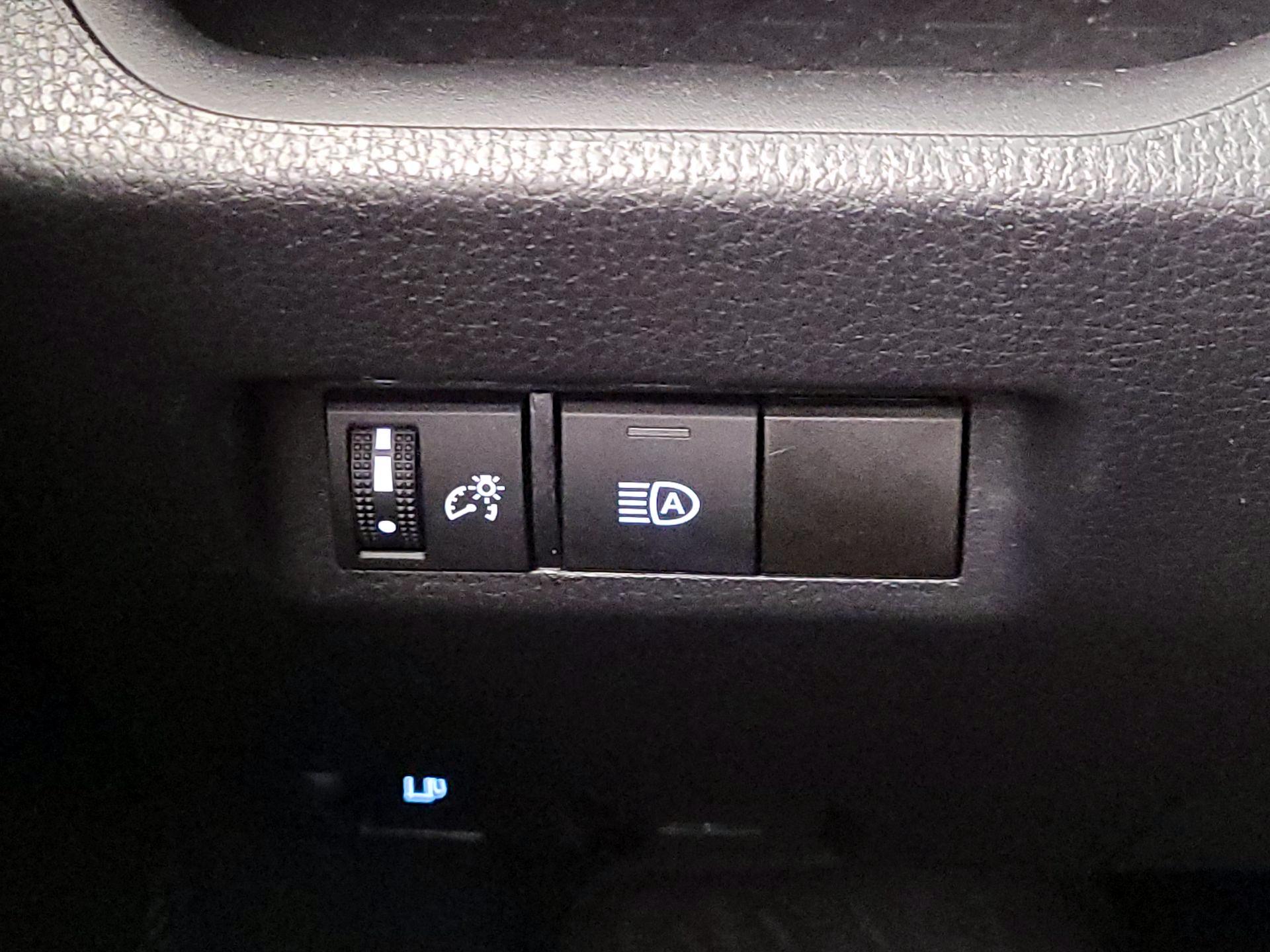 Thumbnail: 2024 Toyota RAV4 - 13