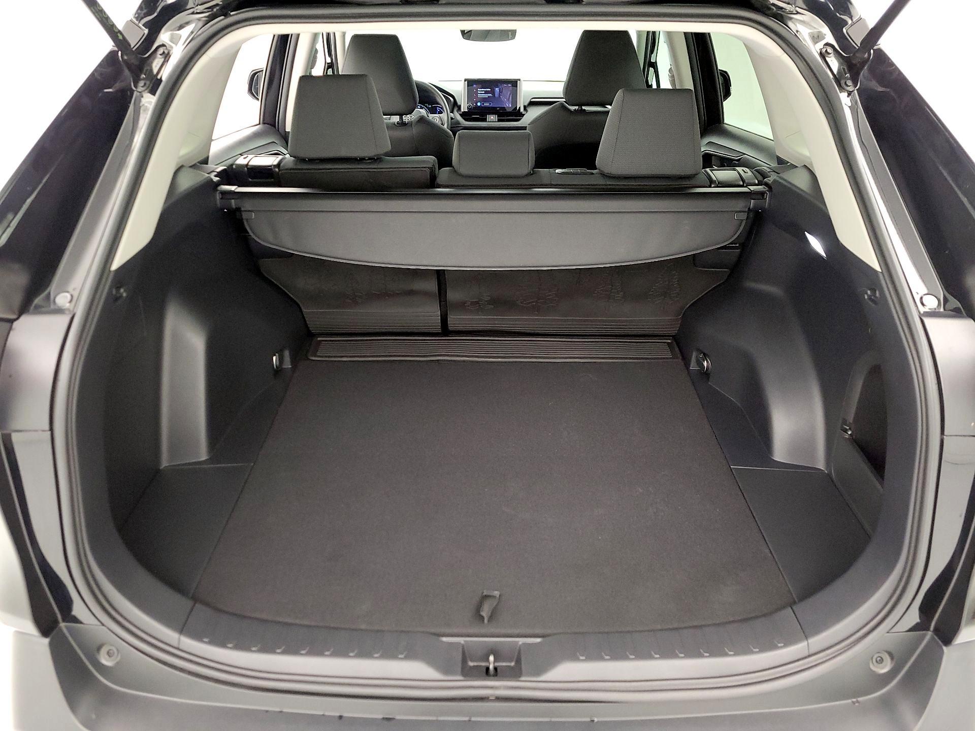 Thumbnail: 2024 Toyota RAV4 - 20