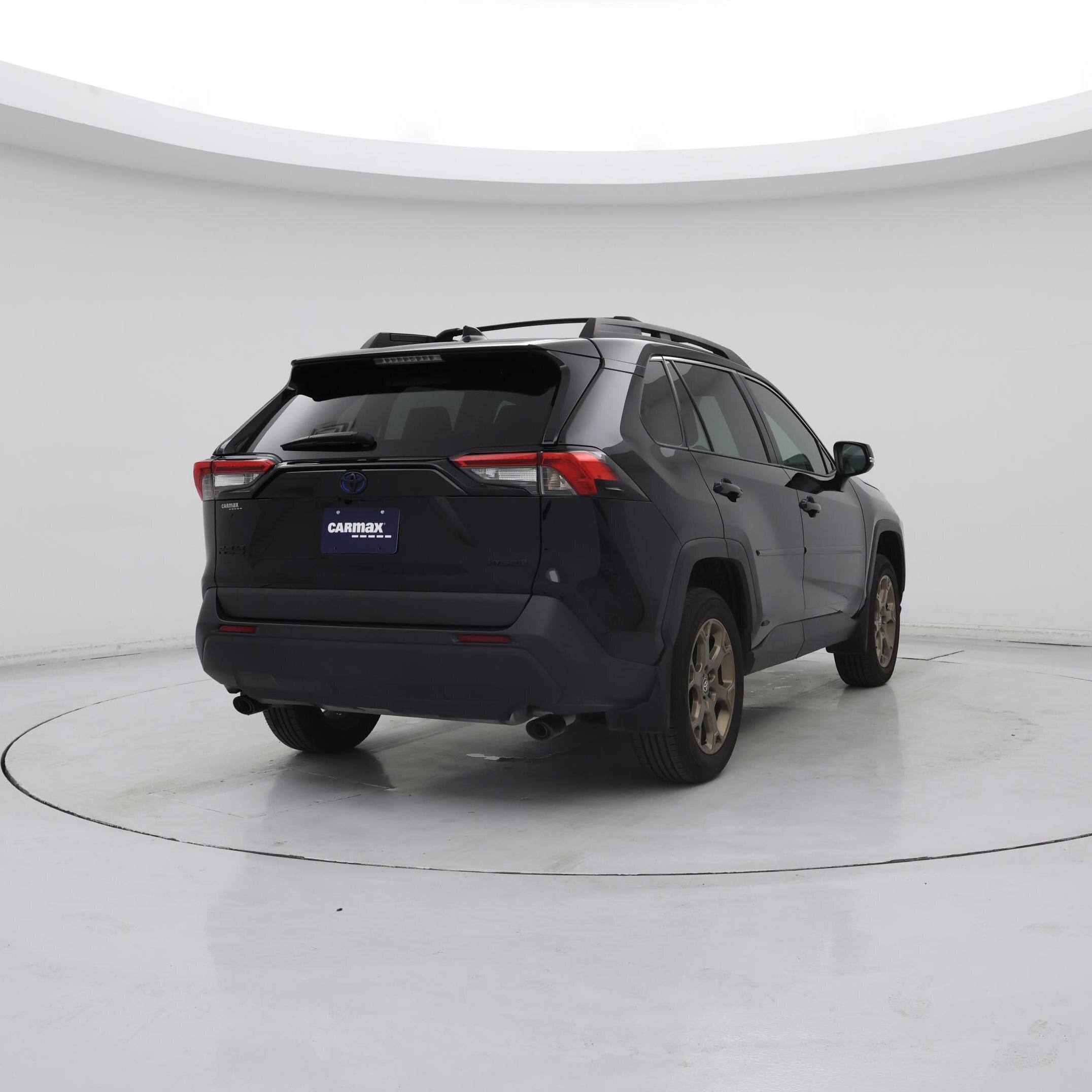 Thumbnail: 2024 Toyota RAV4 - 8