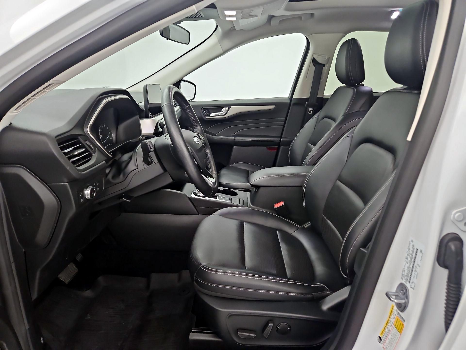 Thumbnail: 2021 Ford Escape - 11