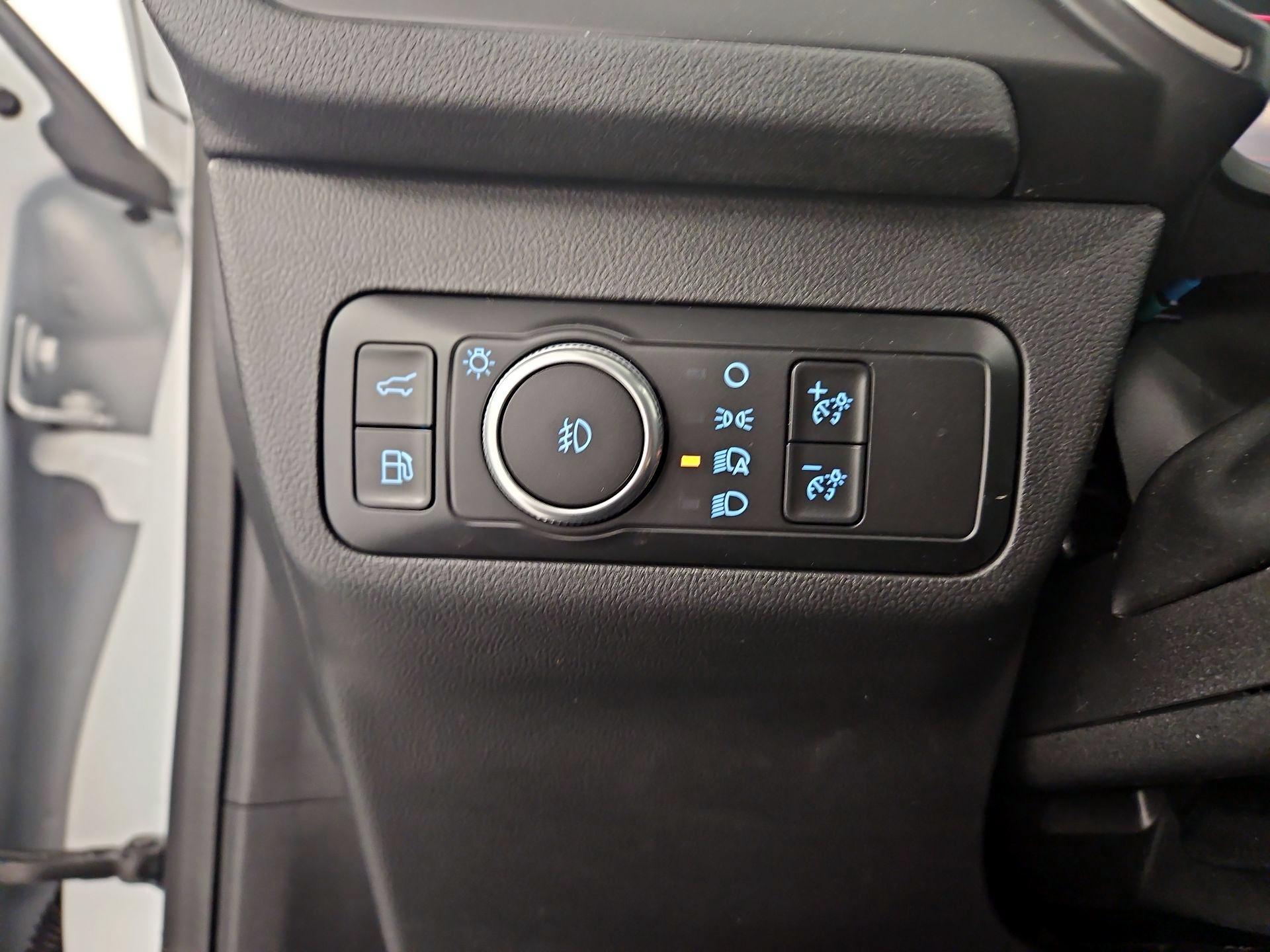 Thumbnail: 2021 Ford Escape - 13