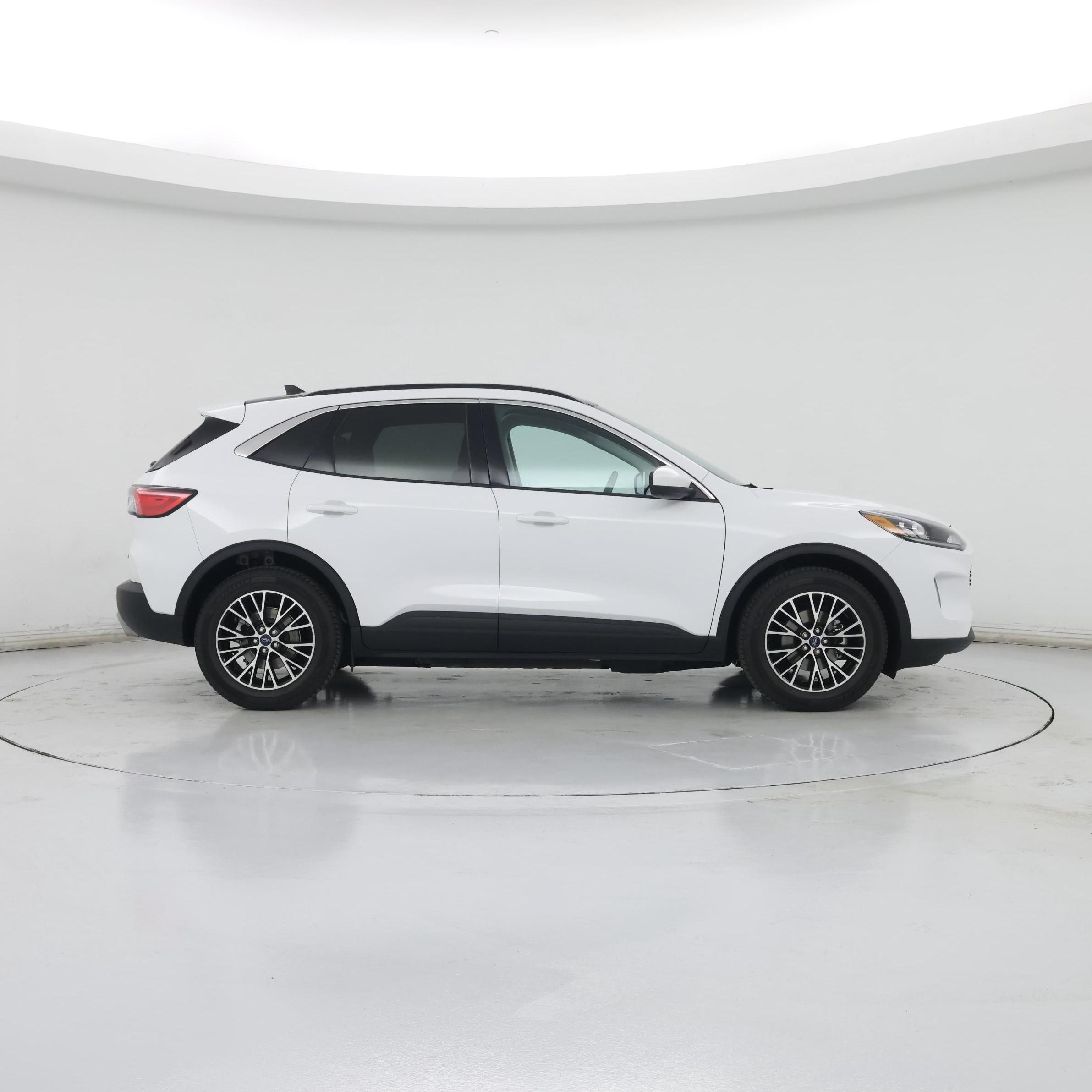 Thumbnail: 2021 Ford Escape - 7