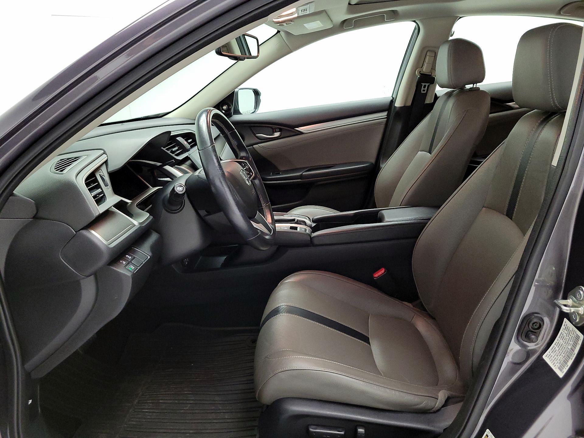 Thumbnail: 2016 Honda Civic - 11