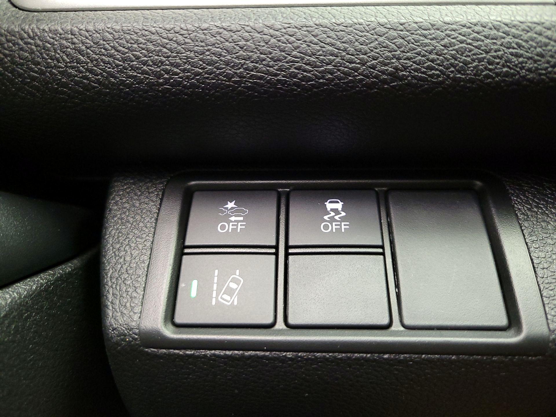 Thumbnail: 2016 Honda Civic - 13