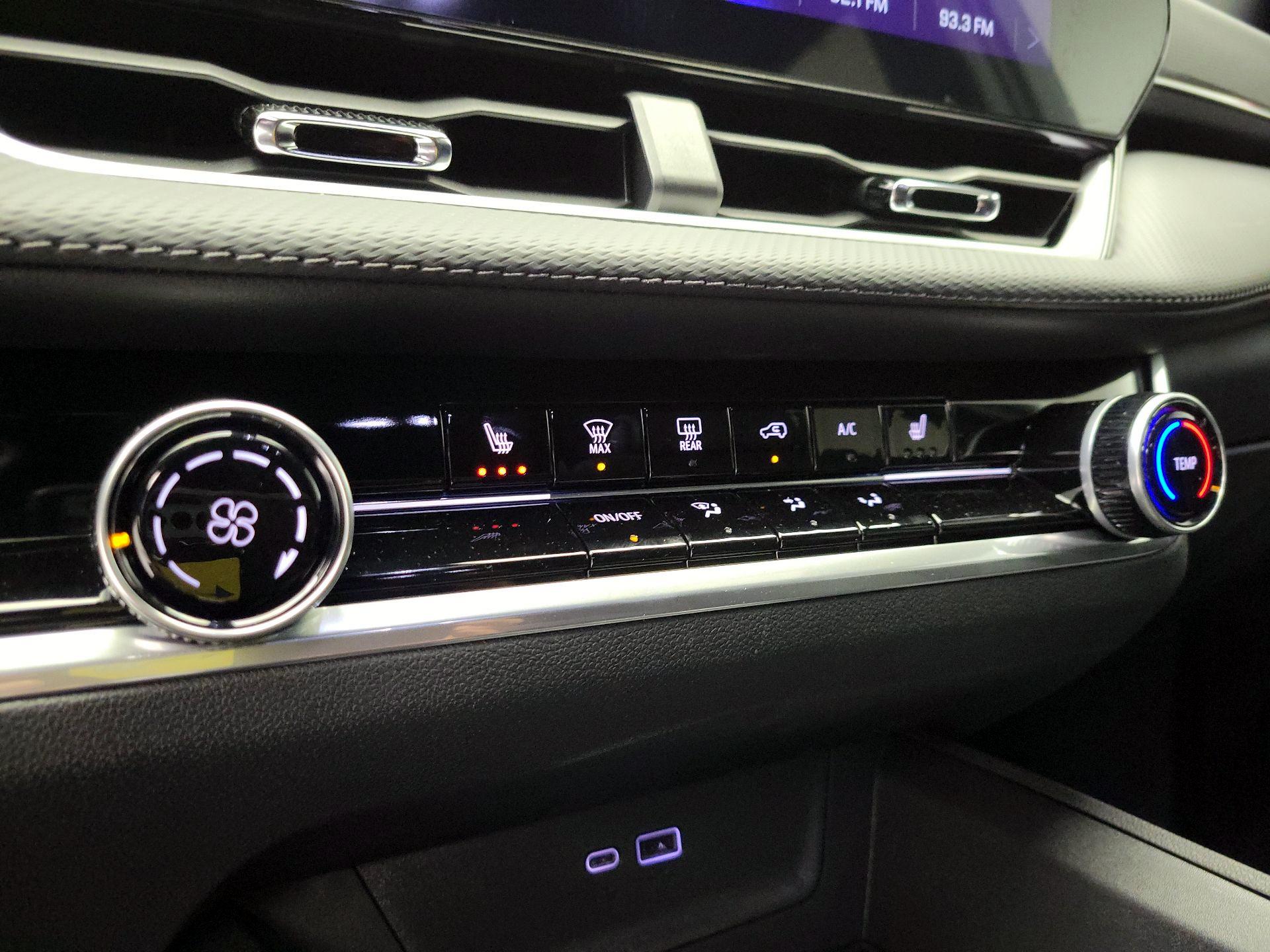 Thumbnail: 2026 Chevrolet Equinox - 15