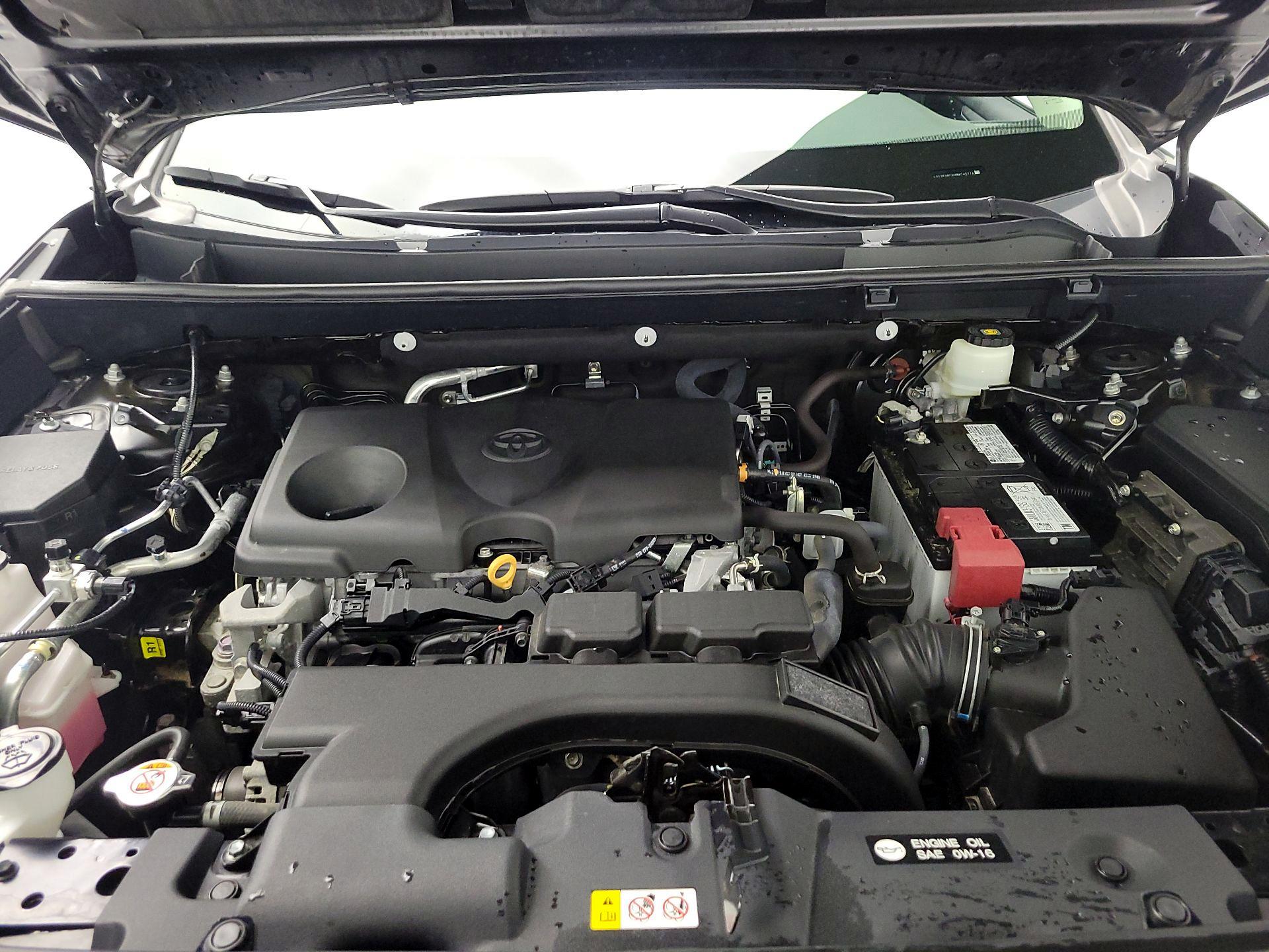 Thumbnail: 2021 Toyota RAV4 - 20