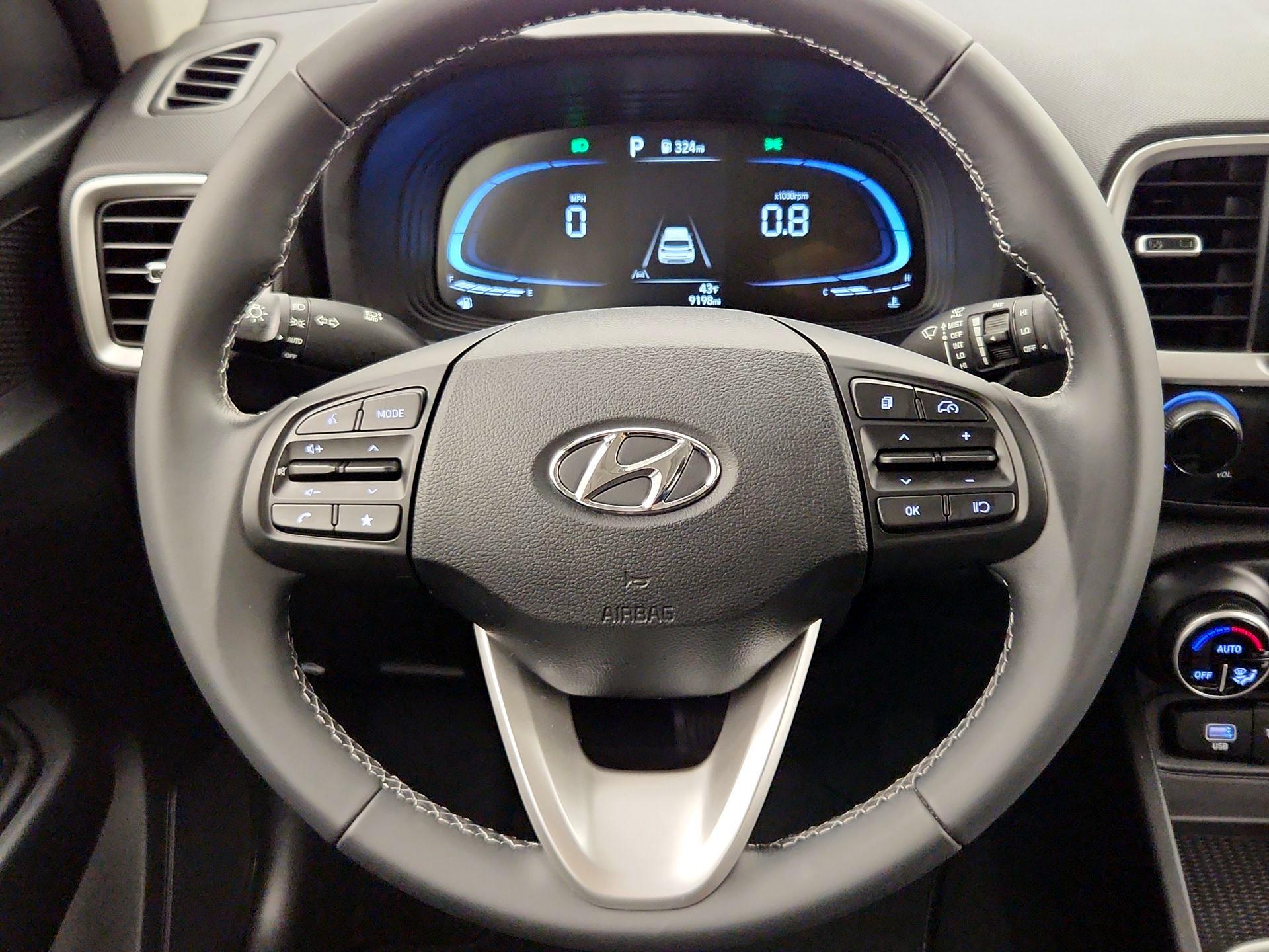 Thumbnail: 2024 Hyundai Venue - 10