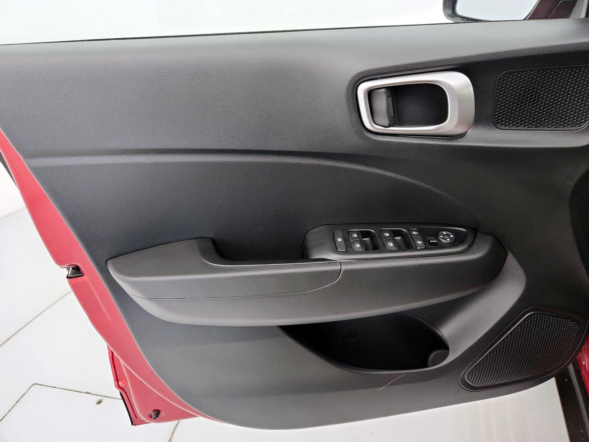 Thumbnail: 2024 Hyundai Venue - 12