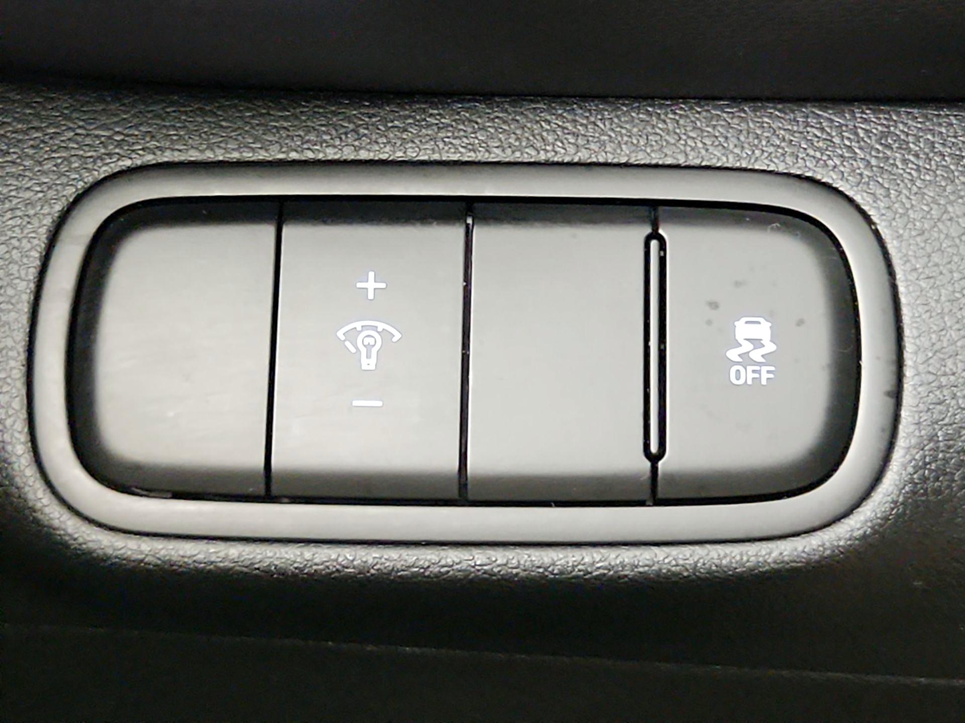 Thumbnail: 2024 Hyundai Venue - 13