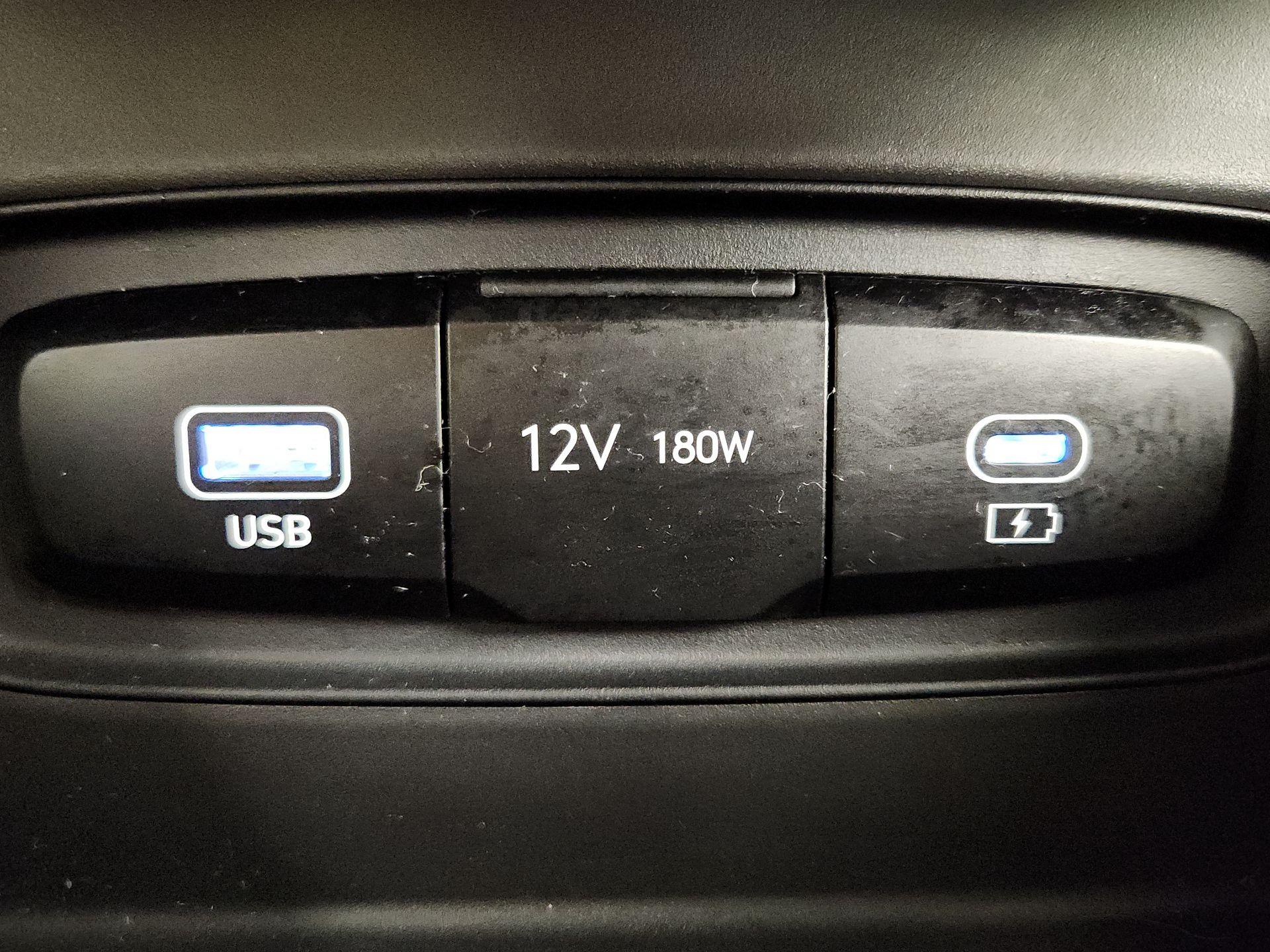 Thumbnail: 2024 Hyundai Venue - 18