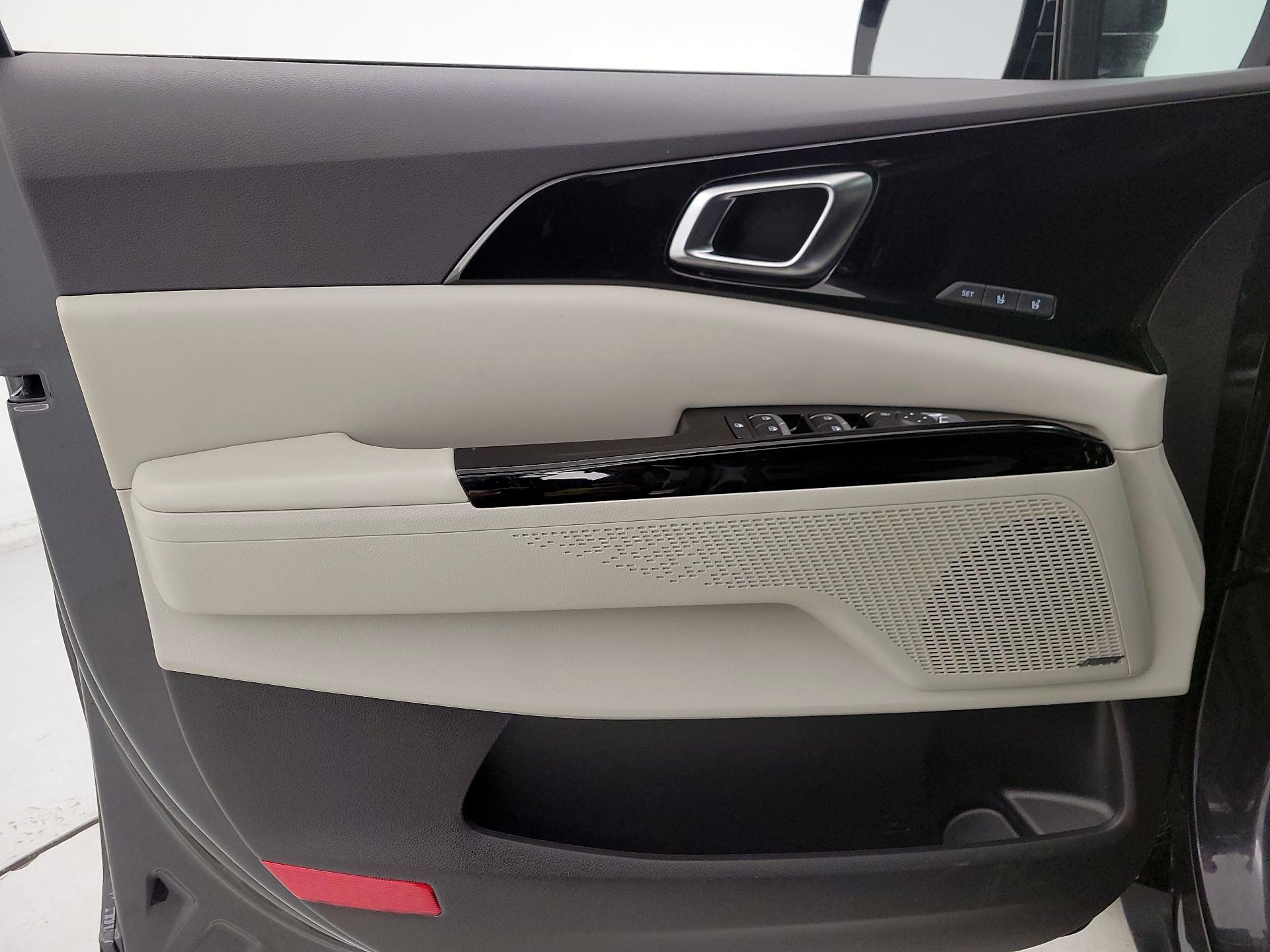 Thumbnail: 2024 Kia Carnival - 12