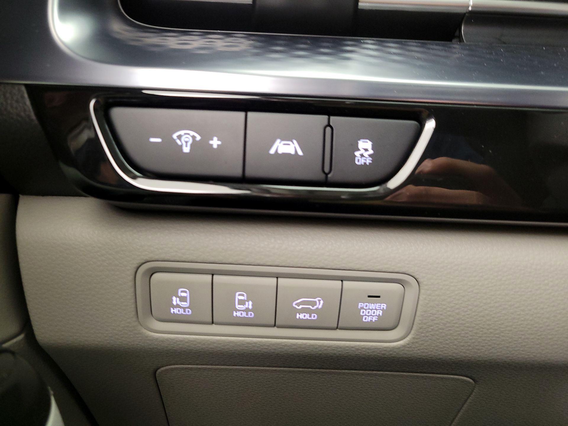 Thumbnail: 2024 Kia Carnival - 13