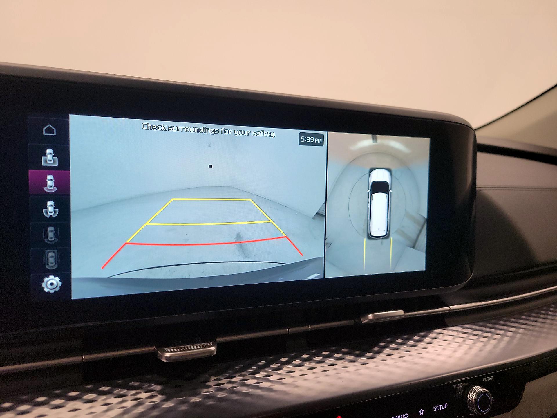 Thumbnail: 2024 Kia Carnival - 15