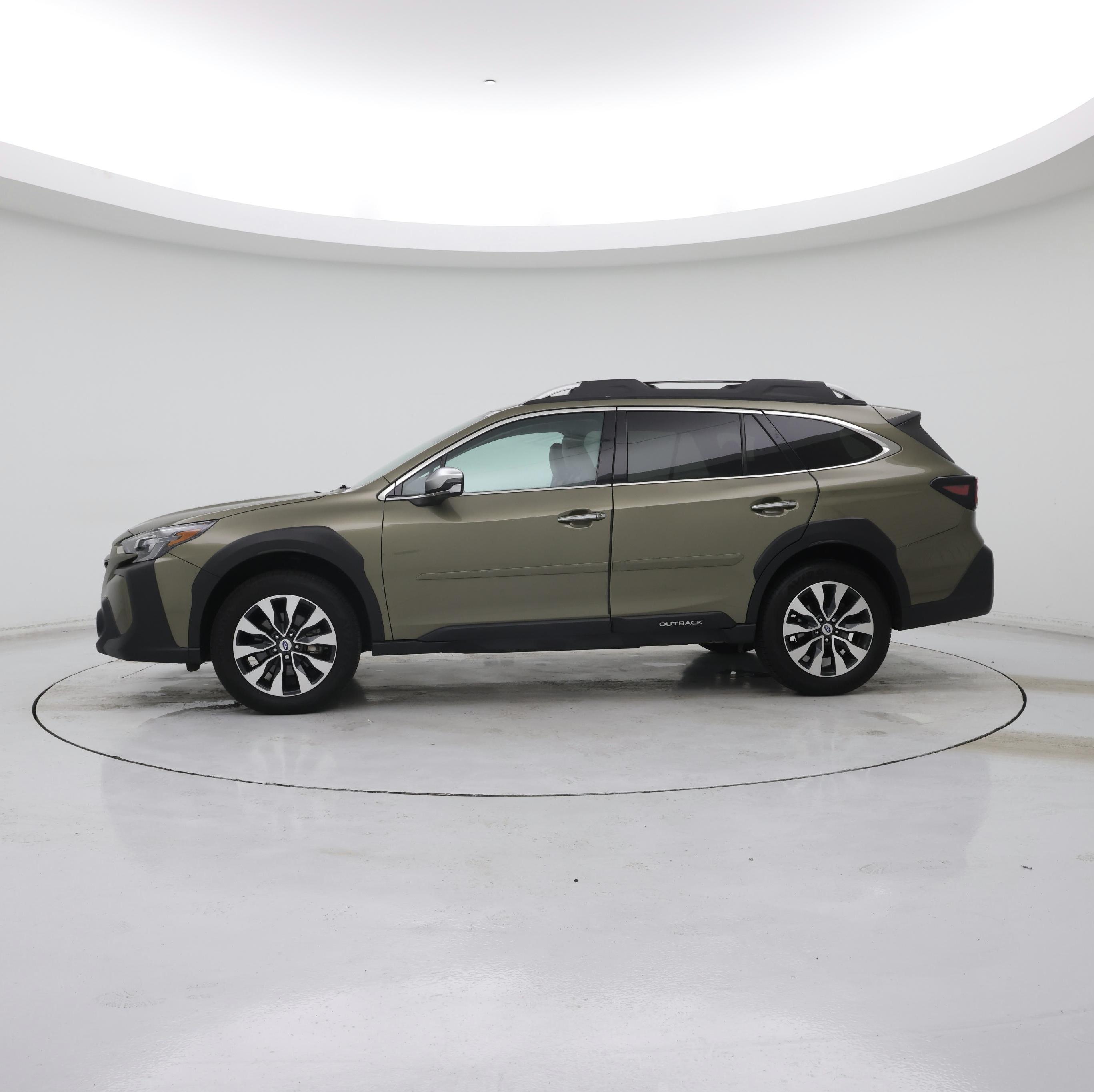 Thumbnail: 2023 Subaru Outback - 3