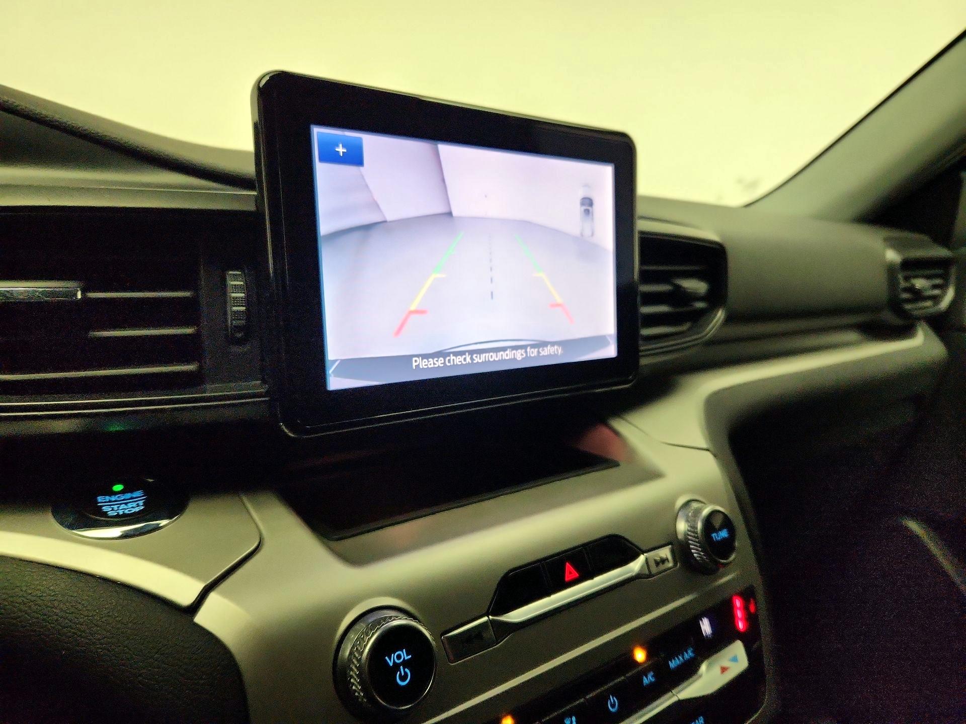 Thumbnail: 2021 Ford Explorer - 14