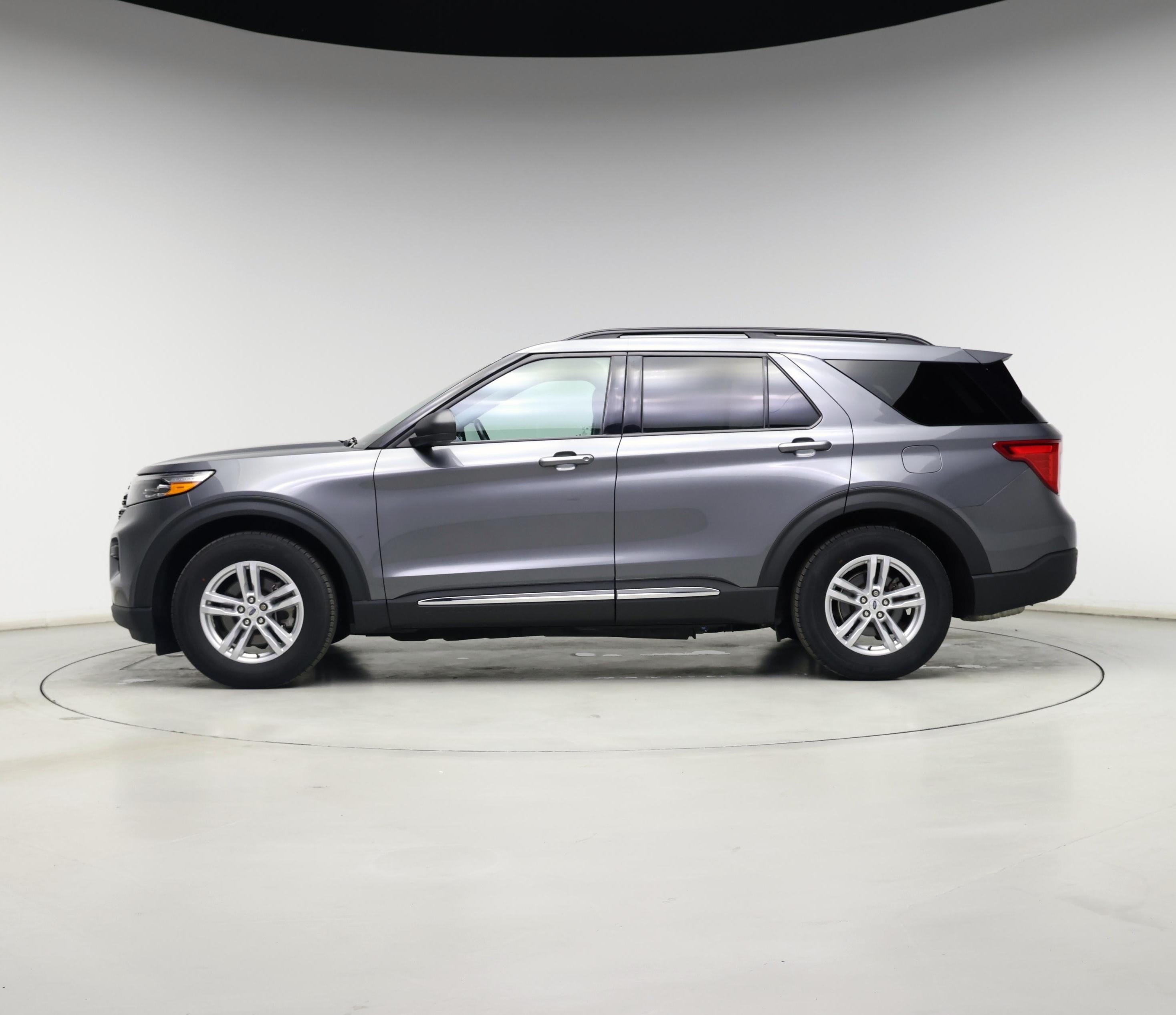 Thumbnail: 2021 Ford Explorer - 3
