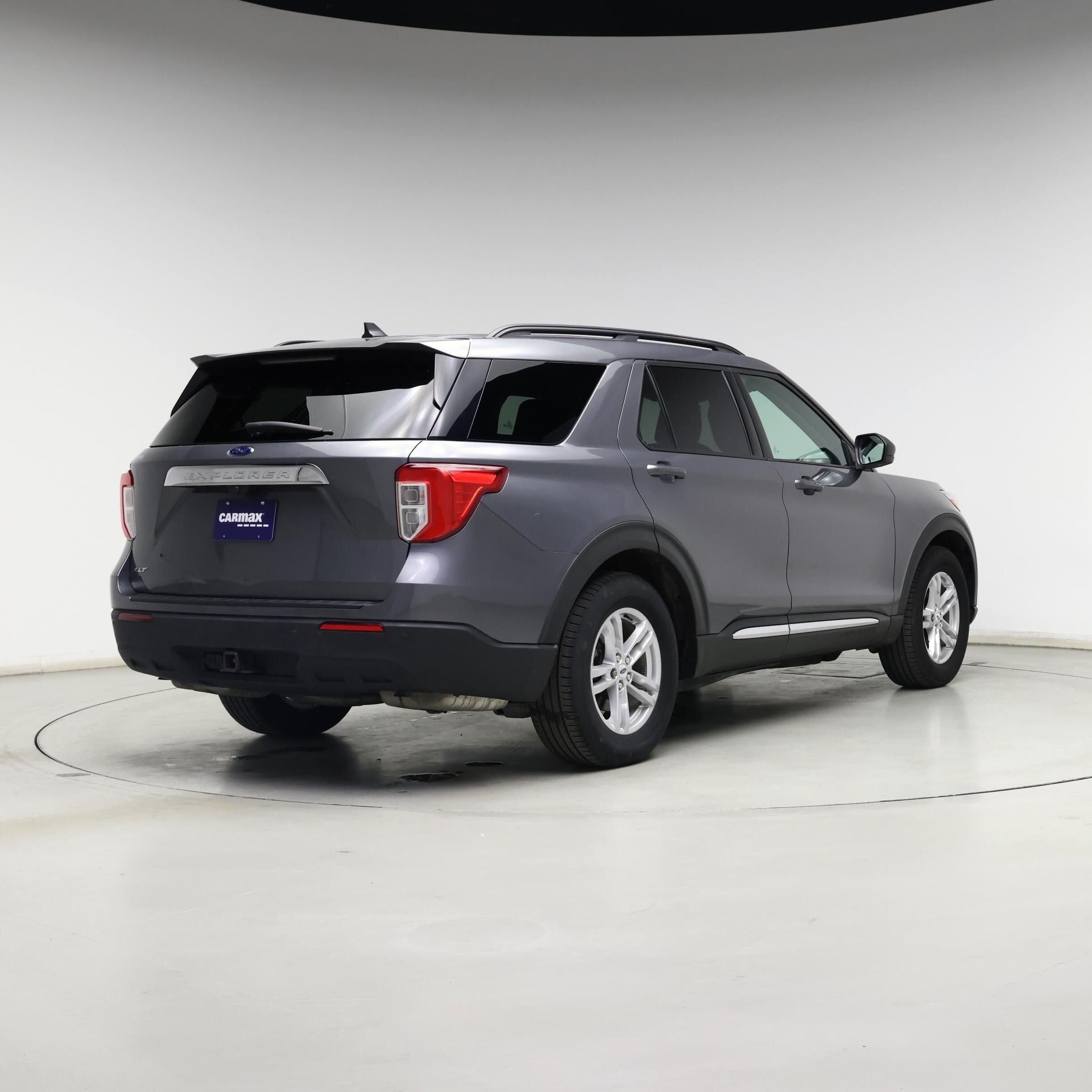 Thumbnail: 2021 Ford Explorer - 8