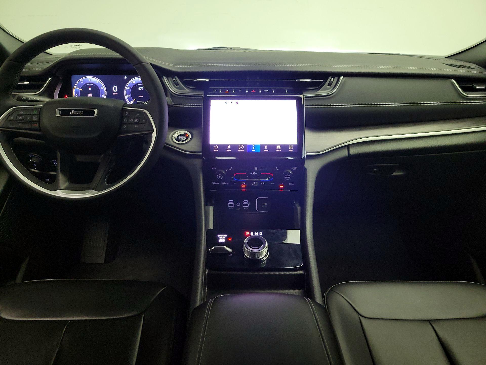 Thumbnail: 2025 Jeep Grand Cherokee - 9