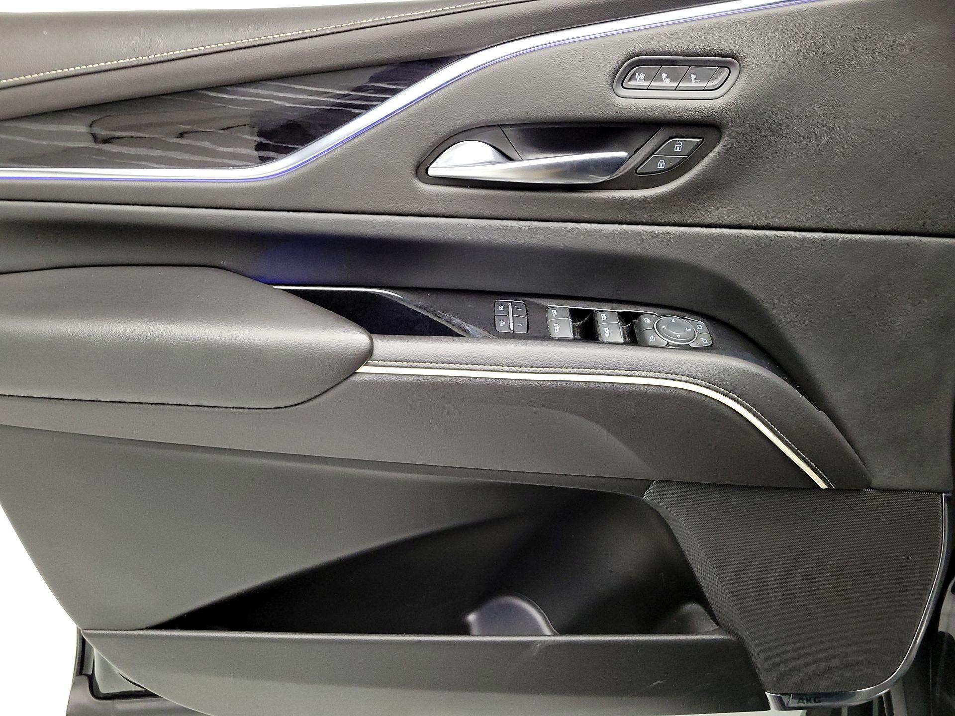 Thumbnail: 2022 Cadillac Escalade - 12