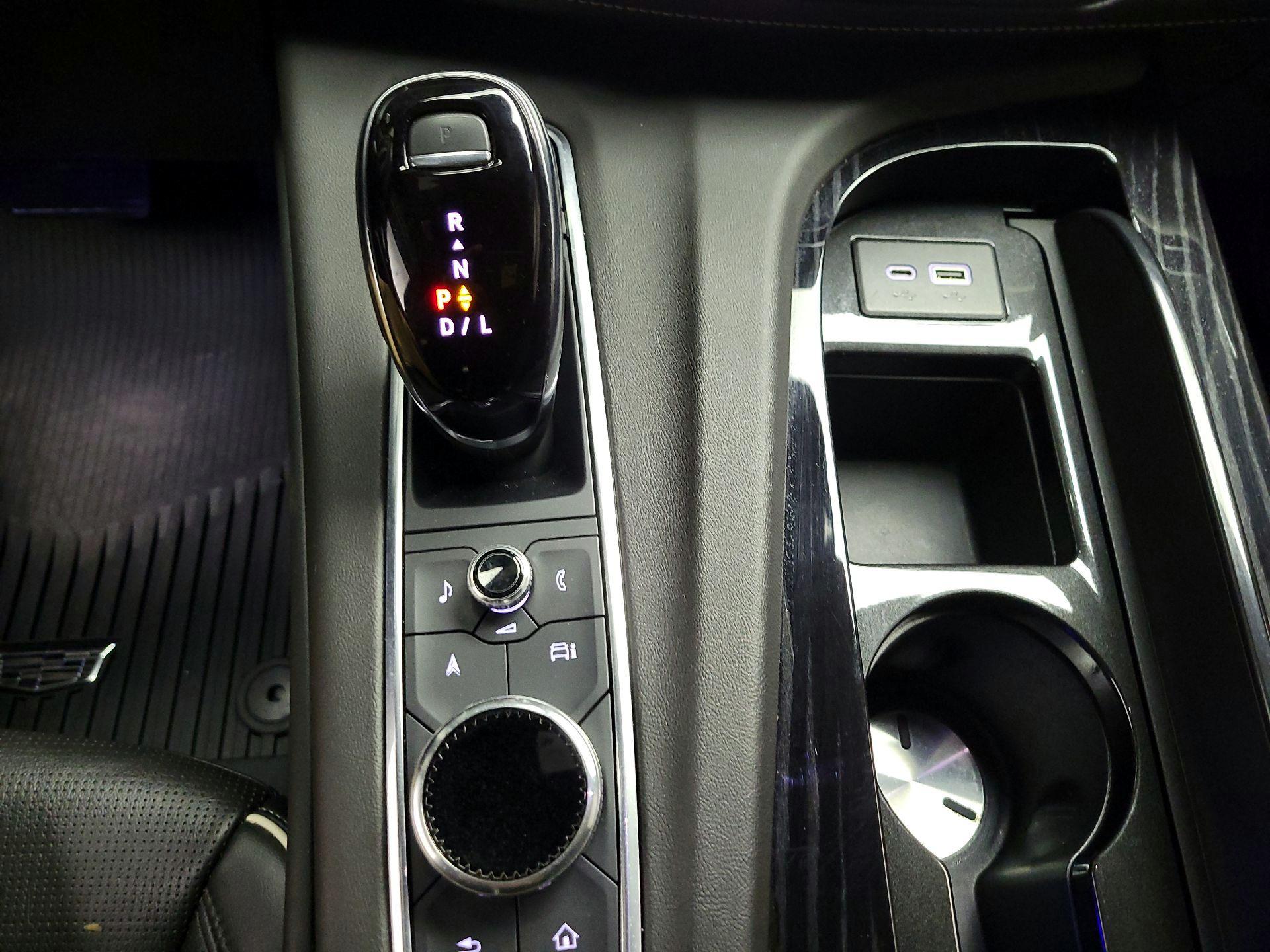 Thumbnail: 2022 Cadillac Escalade - 17