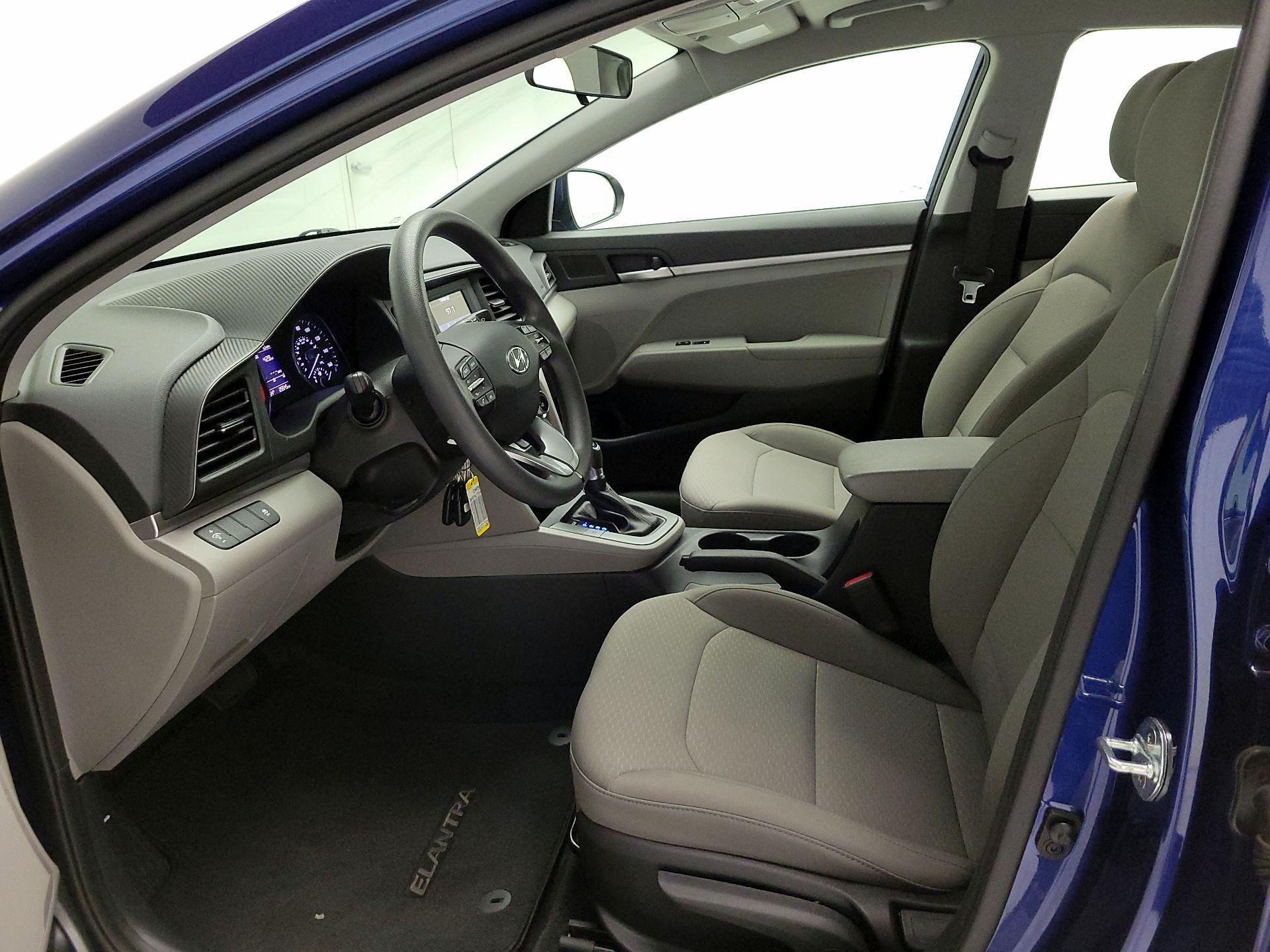 Thumbnail: 2019 Hyundai Elantra - 11