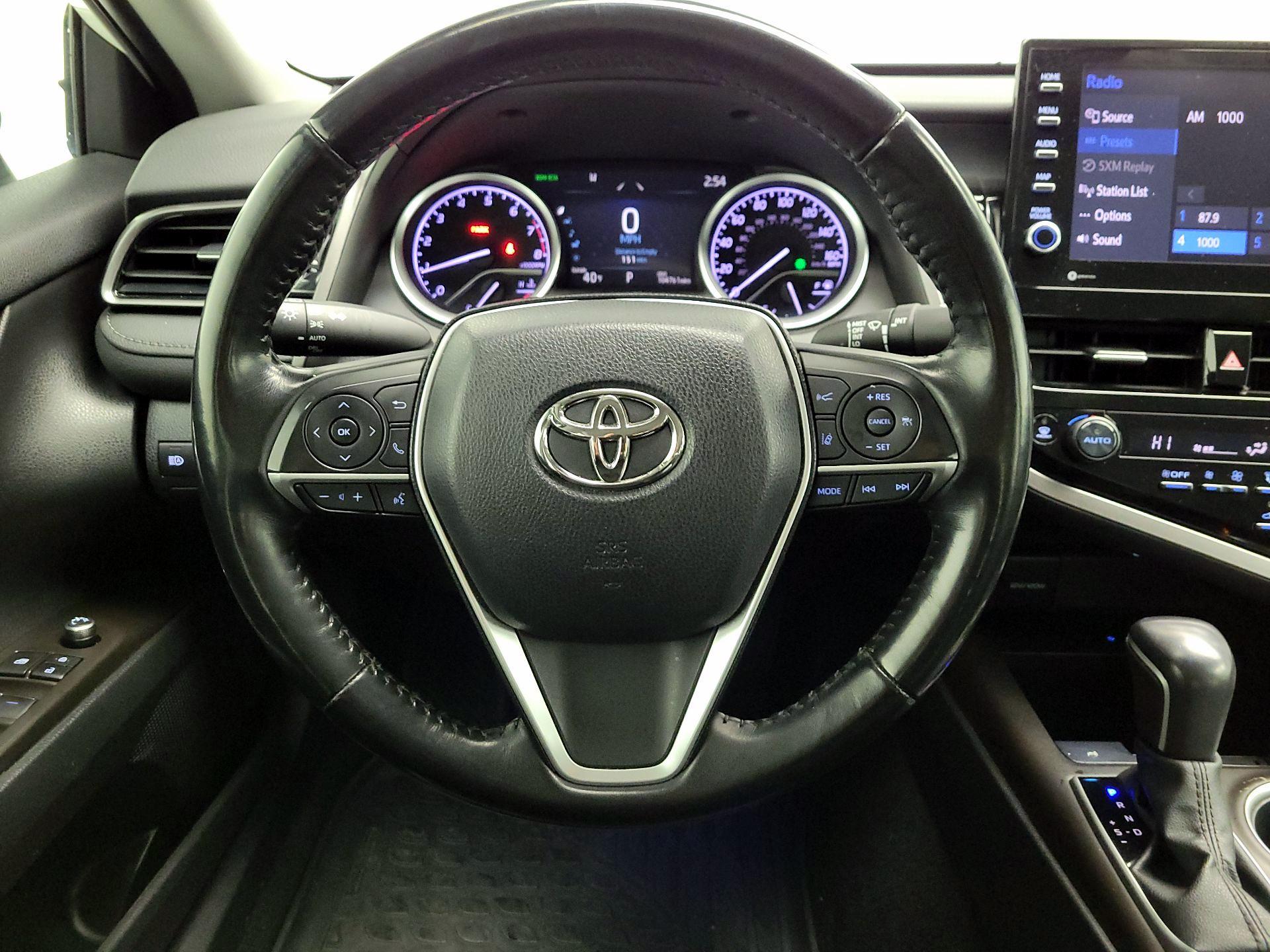 Thumbnail: 2022 Toyota Camry - 10