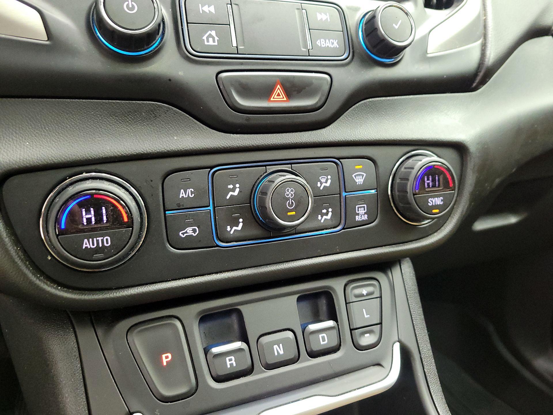 Thumbnail: 2020 GMC Terrain - 14