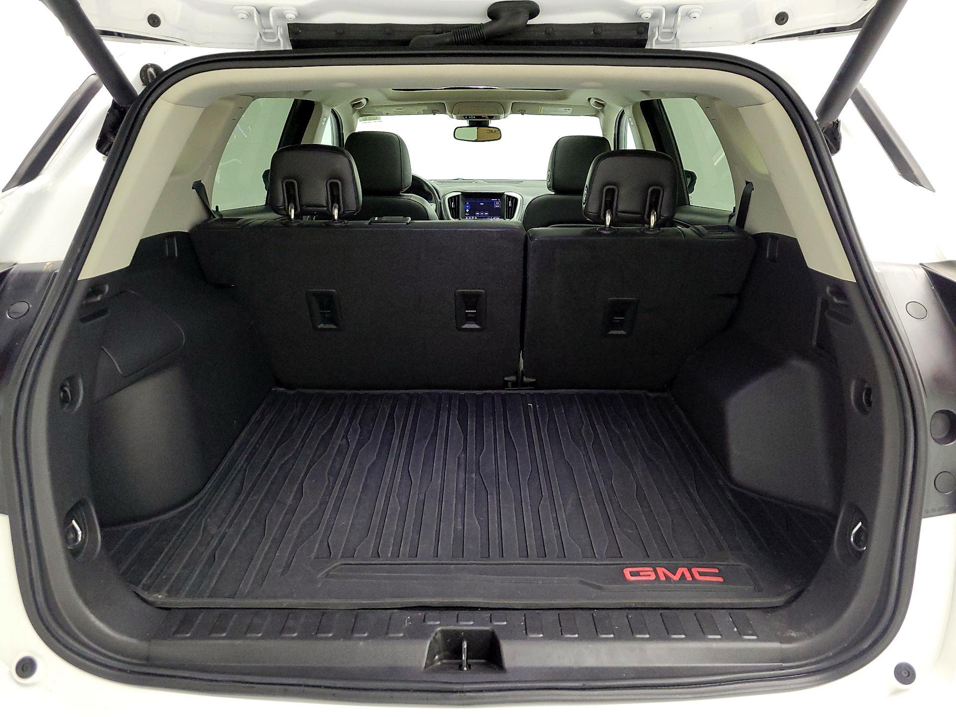 Thumbnail: 2020 GMC Terrain - 16