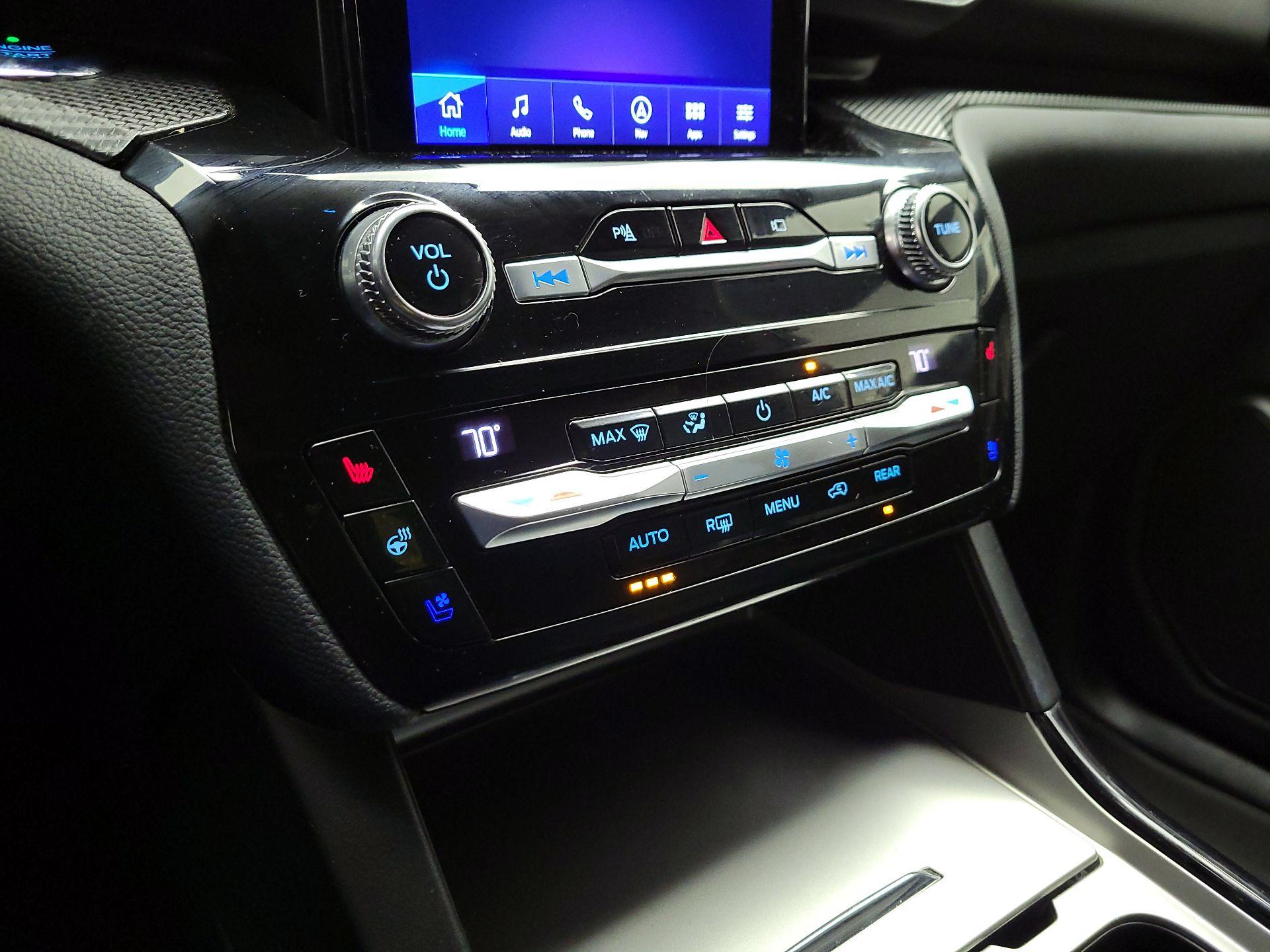 Thumbnail: 2021 Ford Explorer - 17