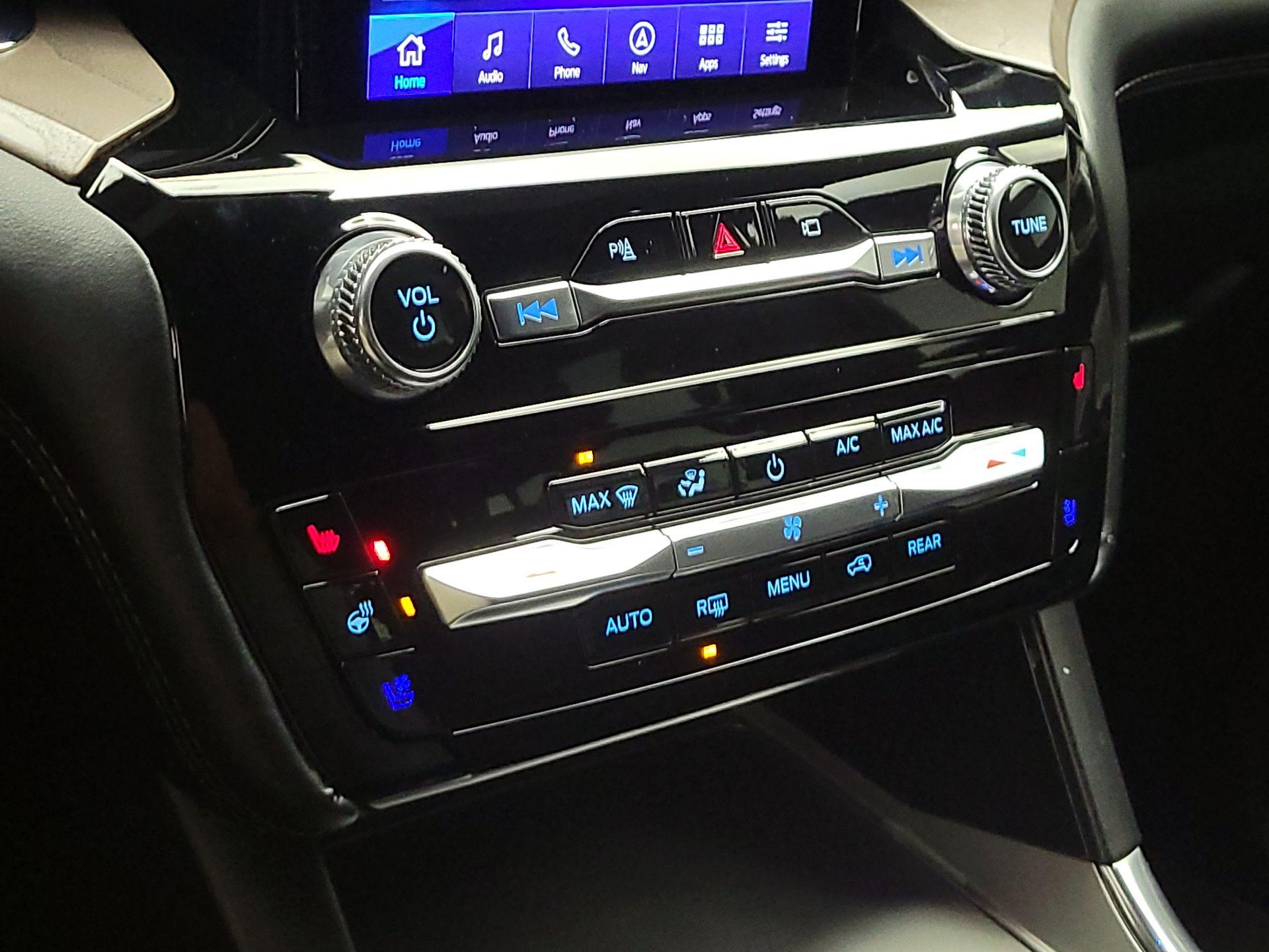 Thumbnail: 2023 Ford Explorer - 17