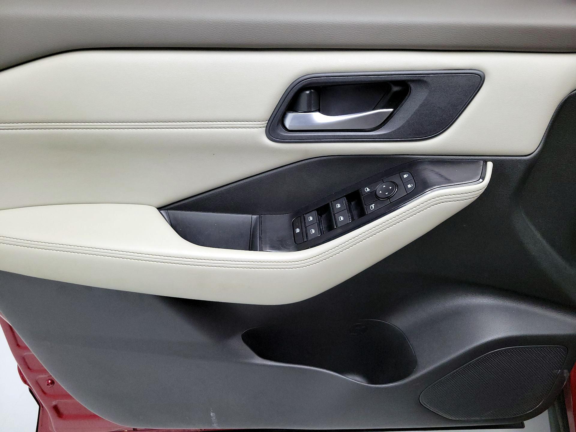 Thumbnail: 2023 Nissan Rogue - 12