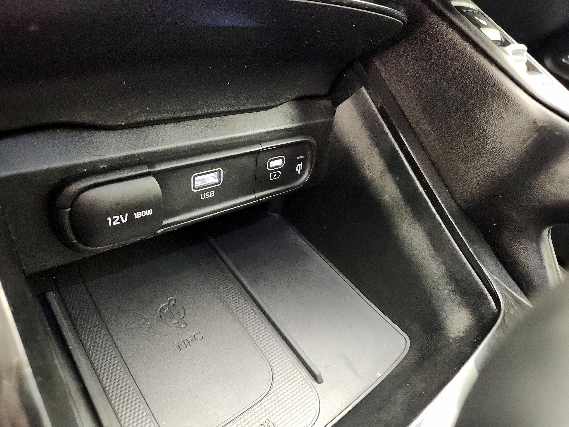 Thumbnail: 2024 Kia Telluride - 19