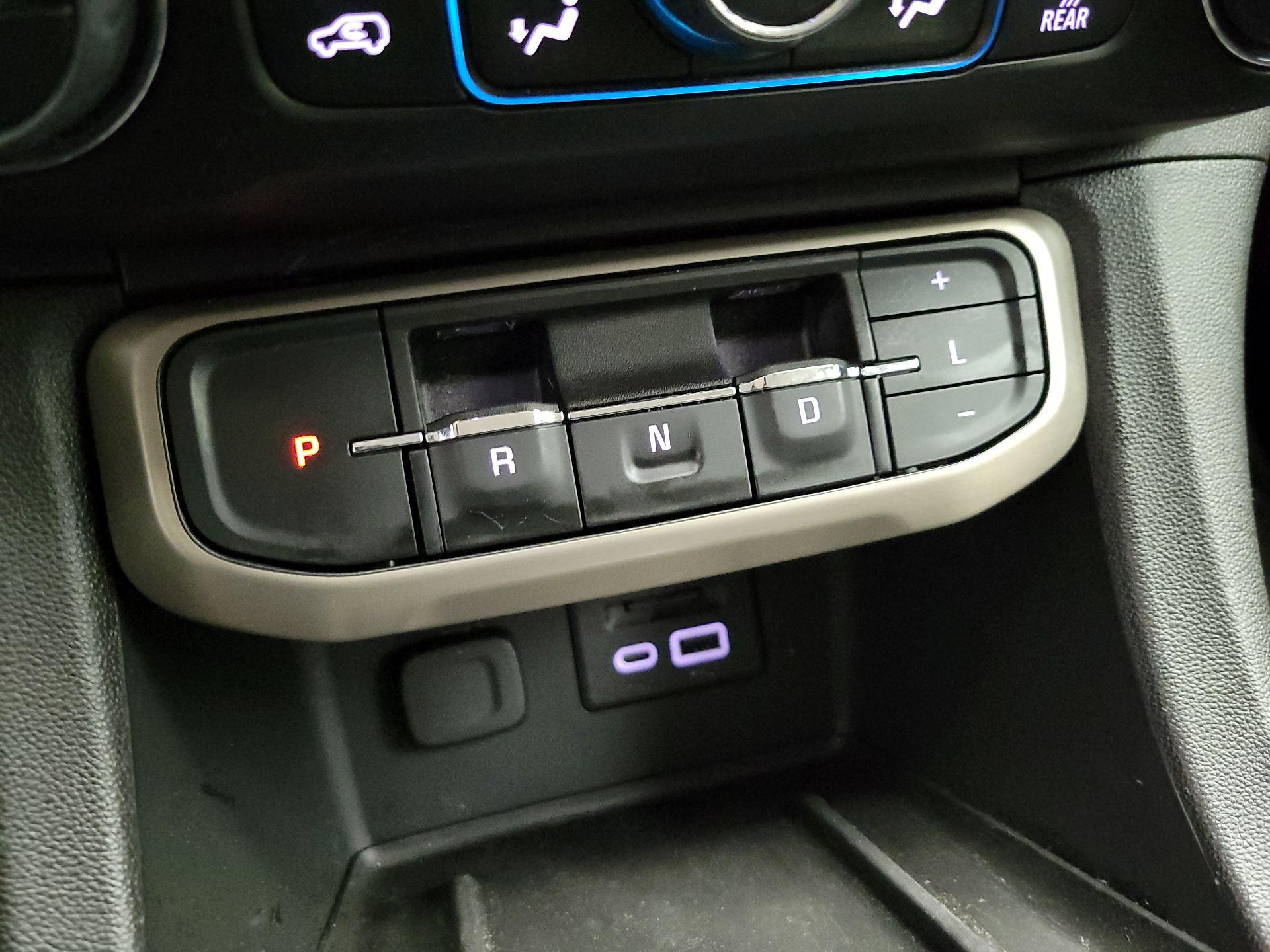 Thumbnail: 2023 GMC Acadia - 17